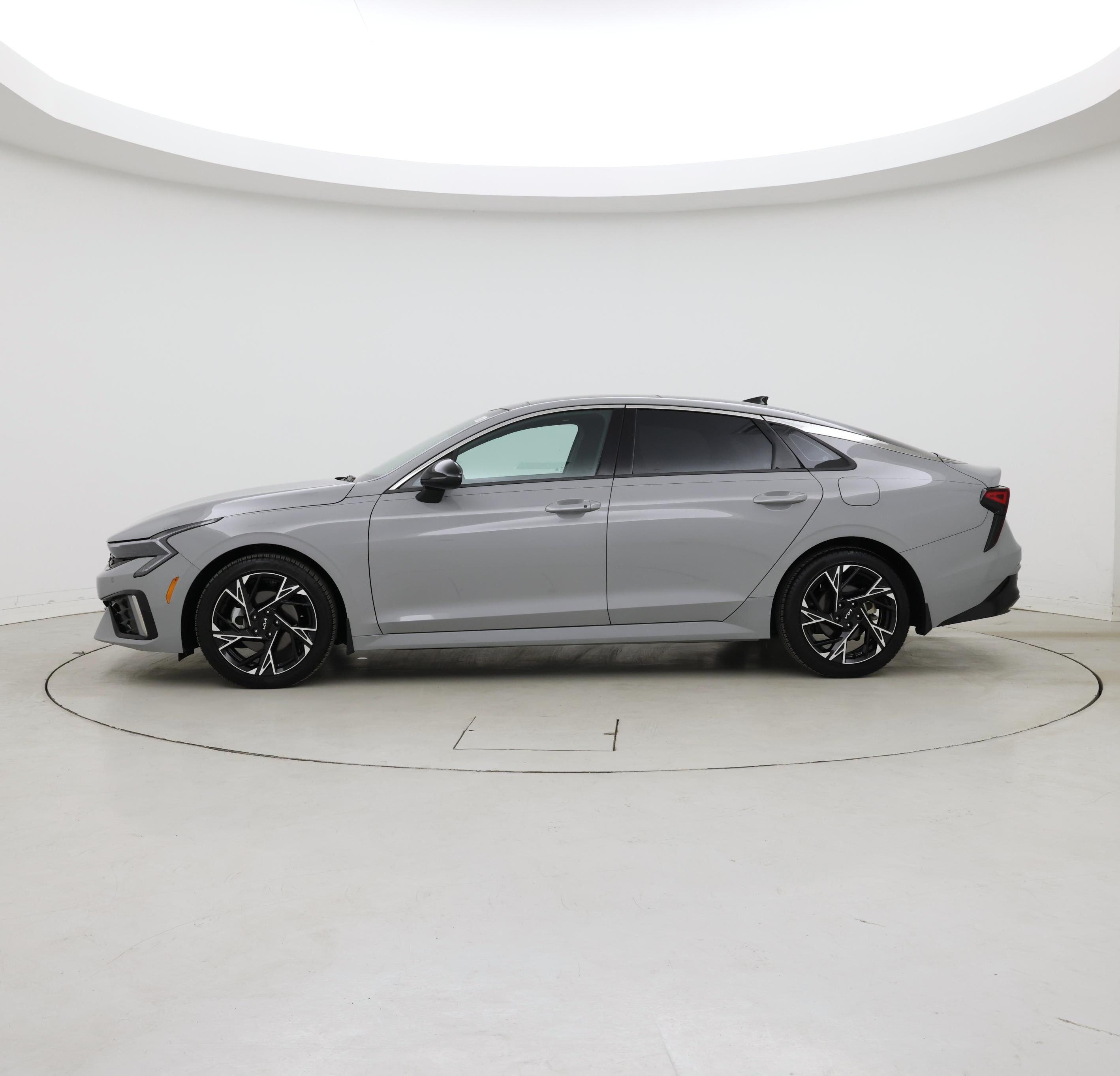 Thumbnail: 2025 Kia K5 - 3