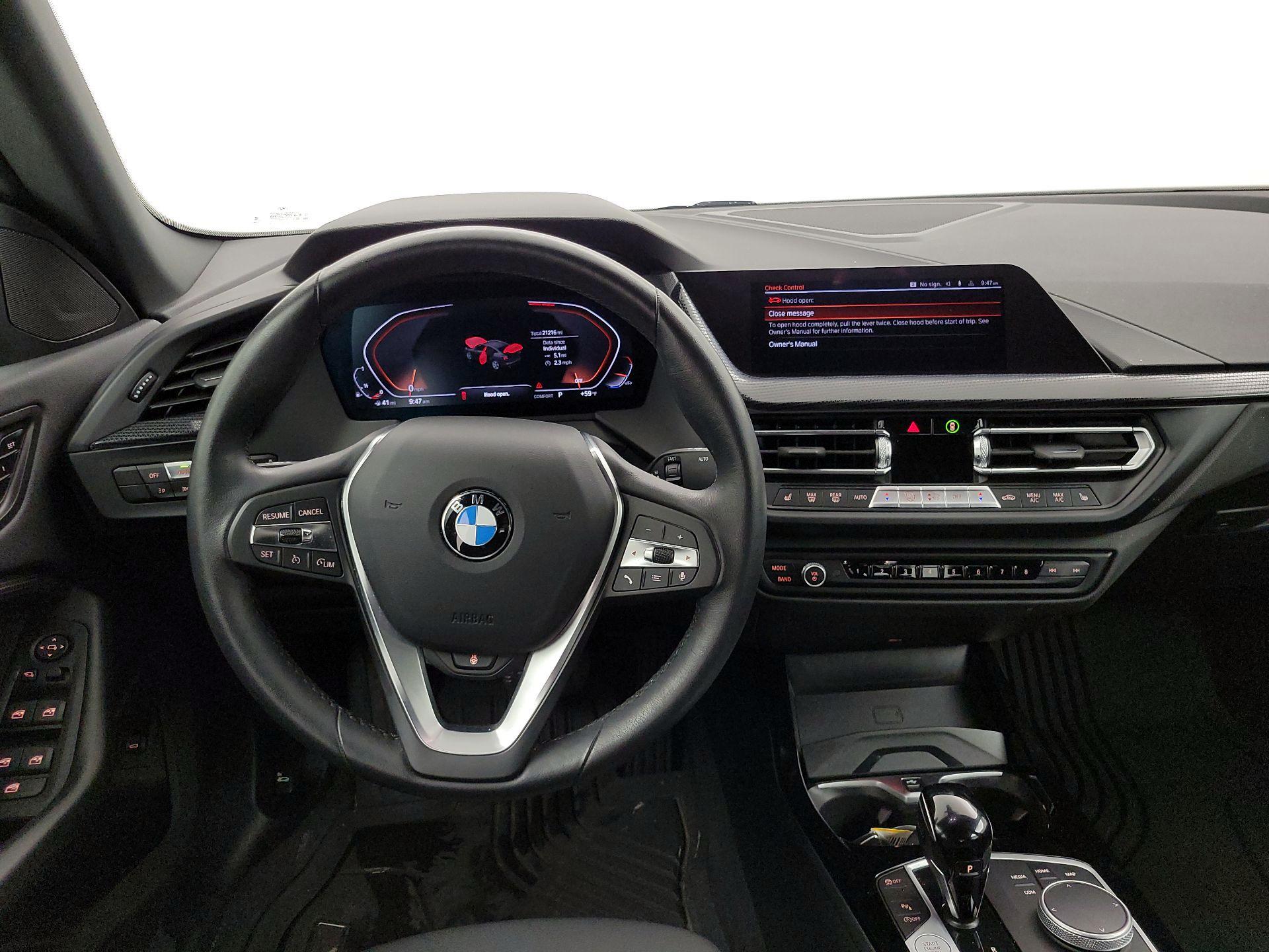 Thumbnail: 2023 BMW 2 Series - 10
