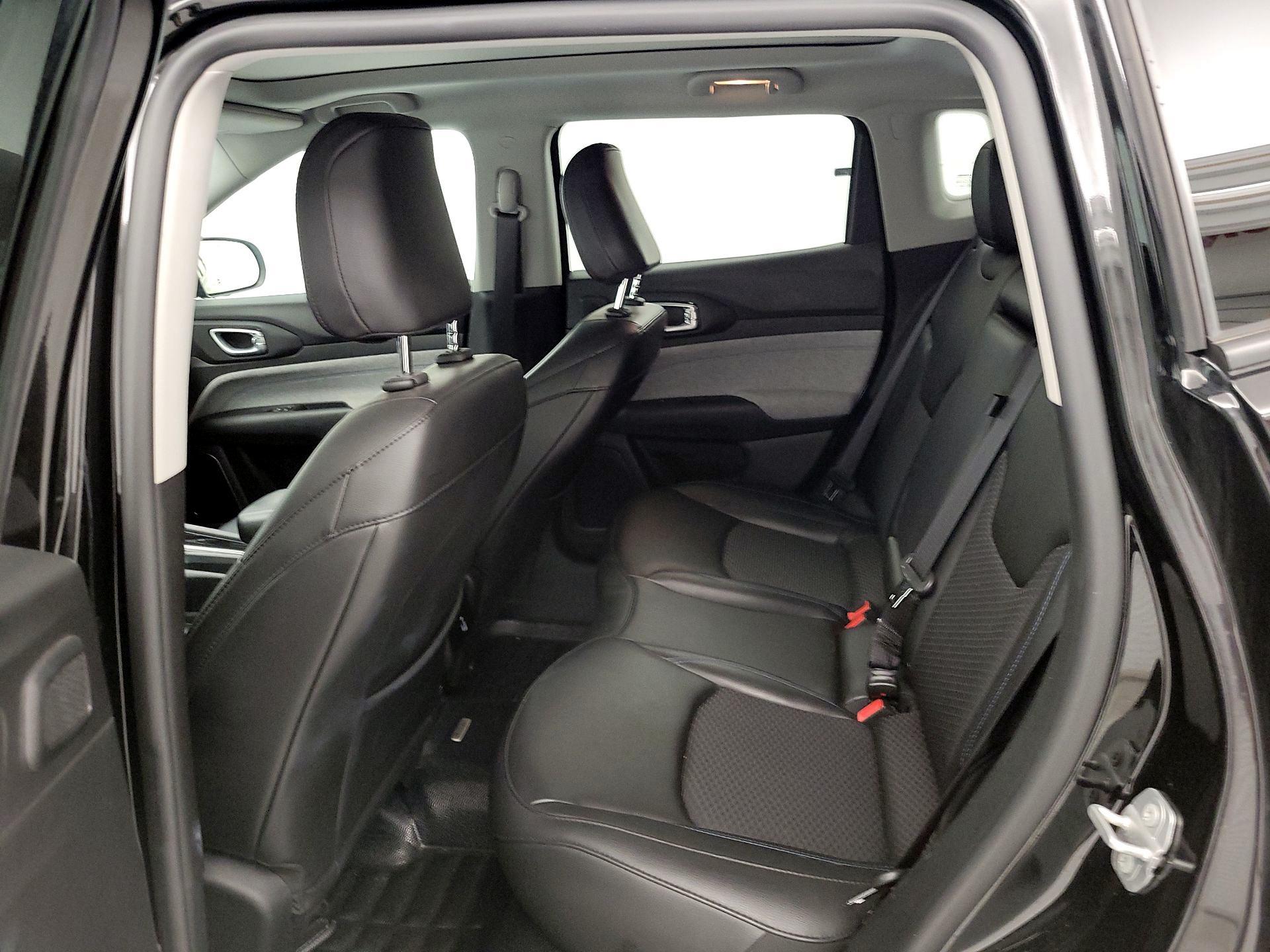 Thumbnail: 2022 Jeep Compass - 20