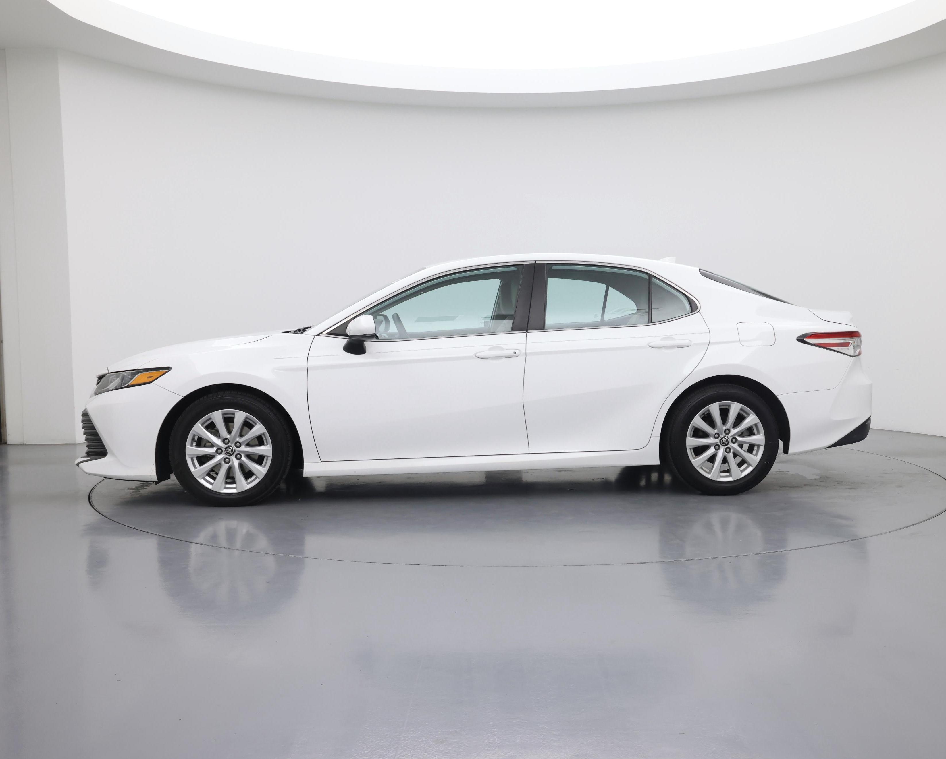 Thumbnail: 2020 Toyota Camry - 3