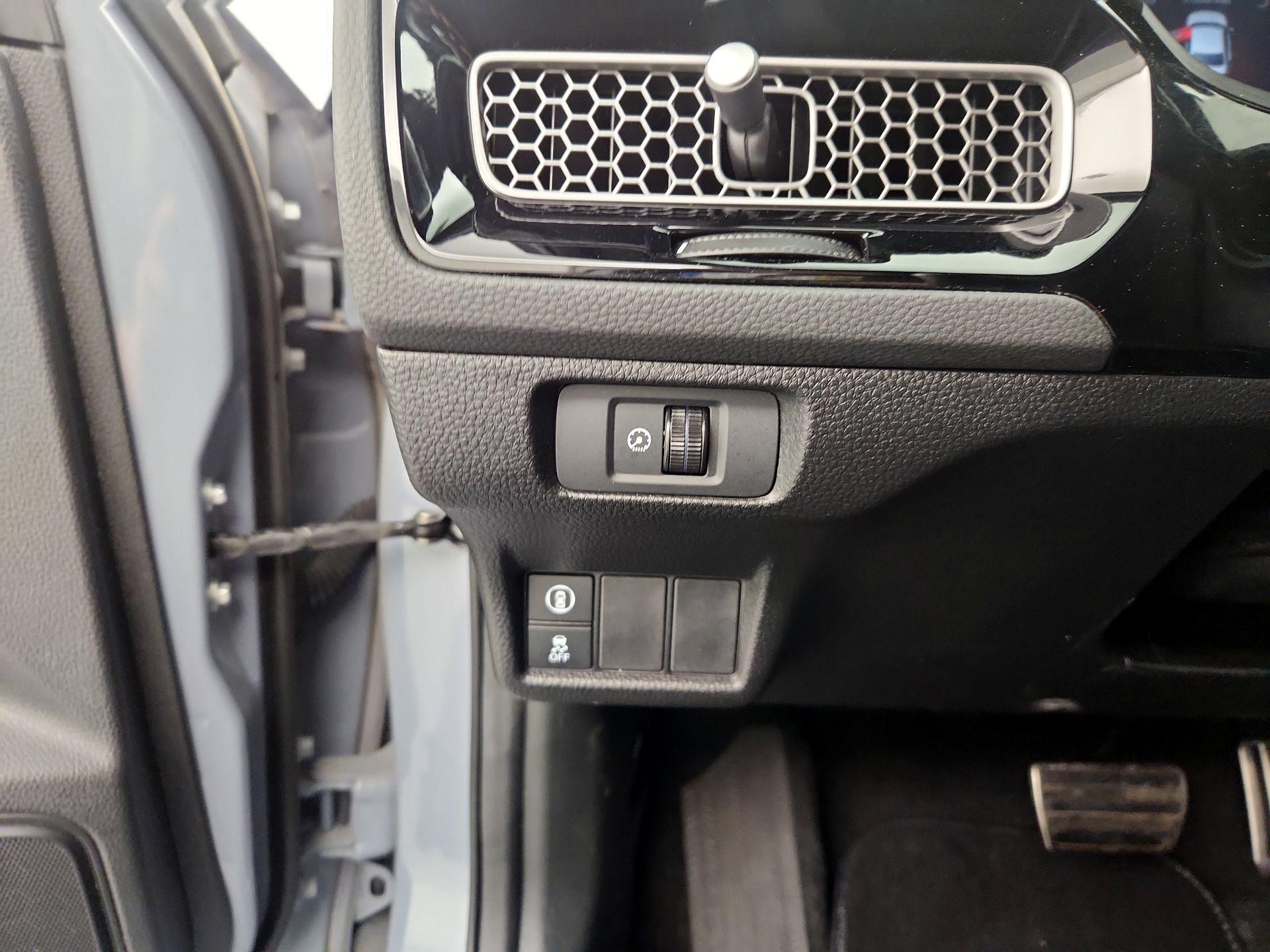 Thumbnail: 2024 Honda Civic - 13