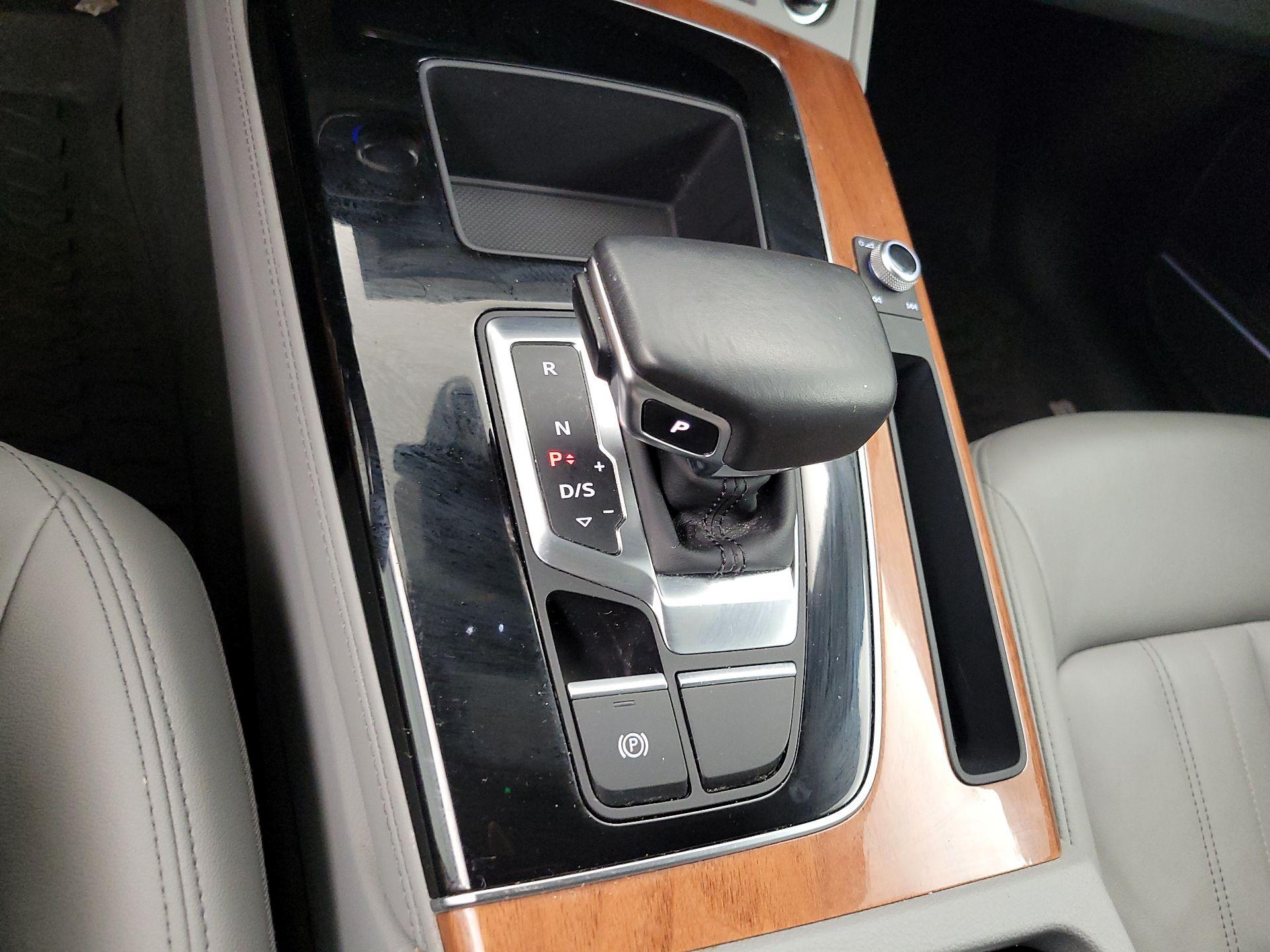 Thumbnail: 2021 Audi Q5 - 17