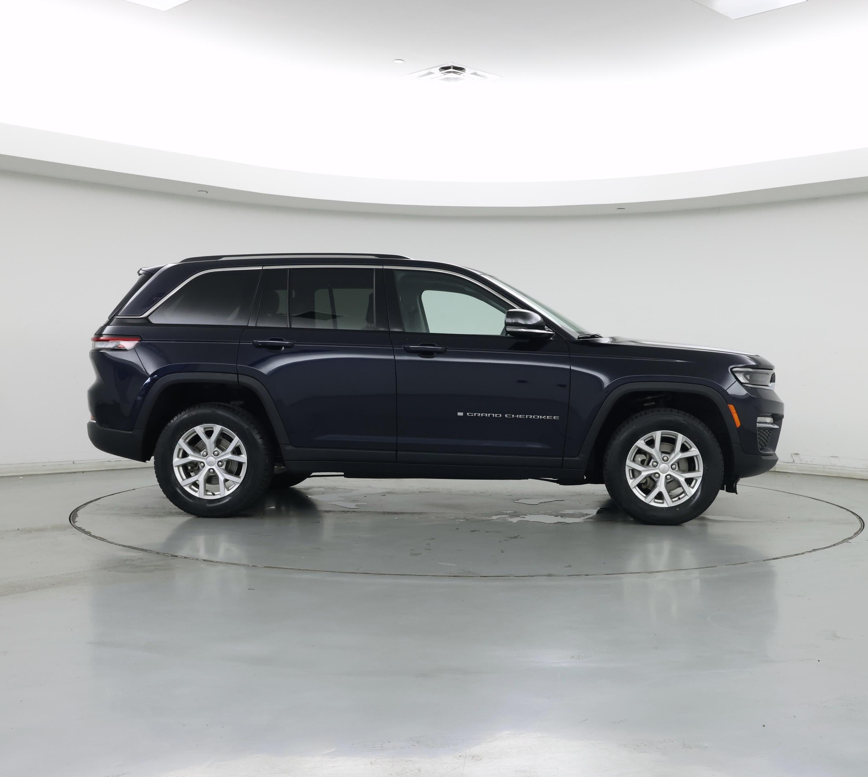 Thumbnail: 2023 Jeep Grand Cherokee - 7