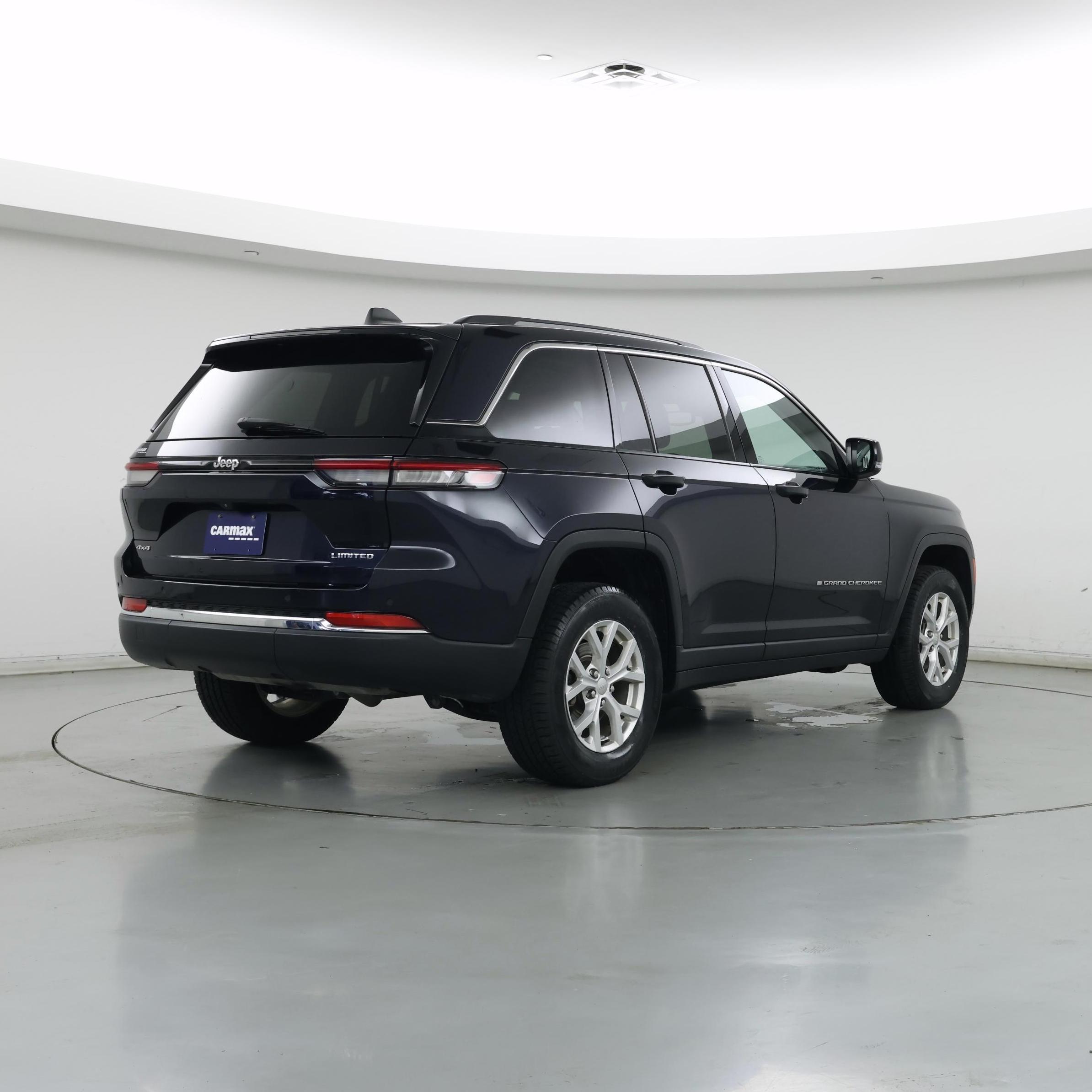 Thumbnail: 2023 Jeep Grand Cherokee - 8