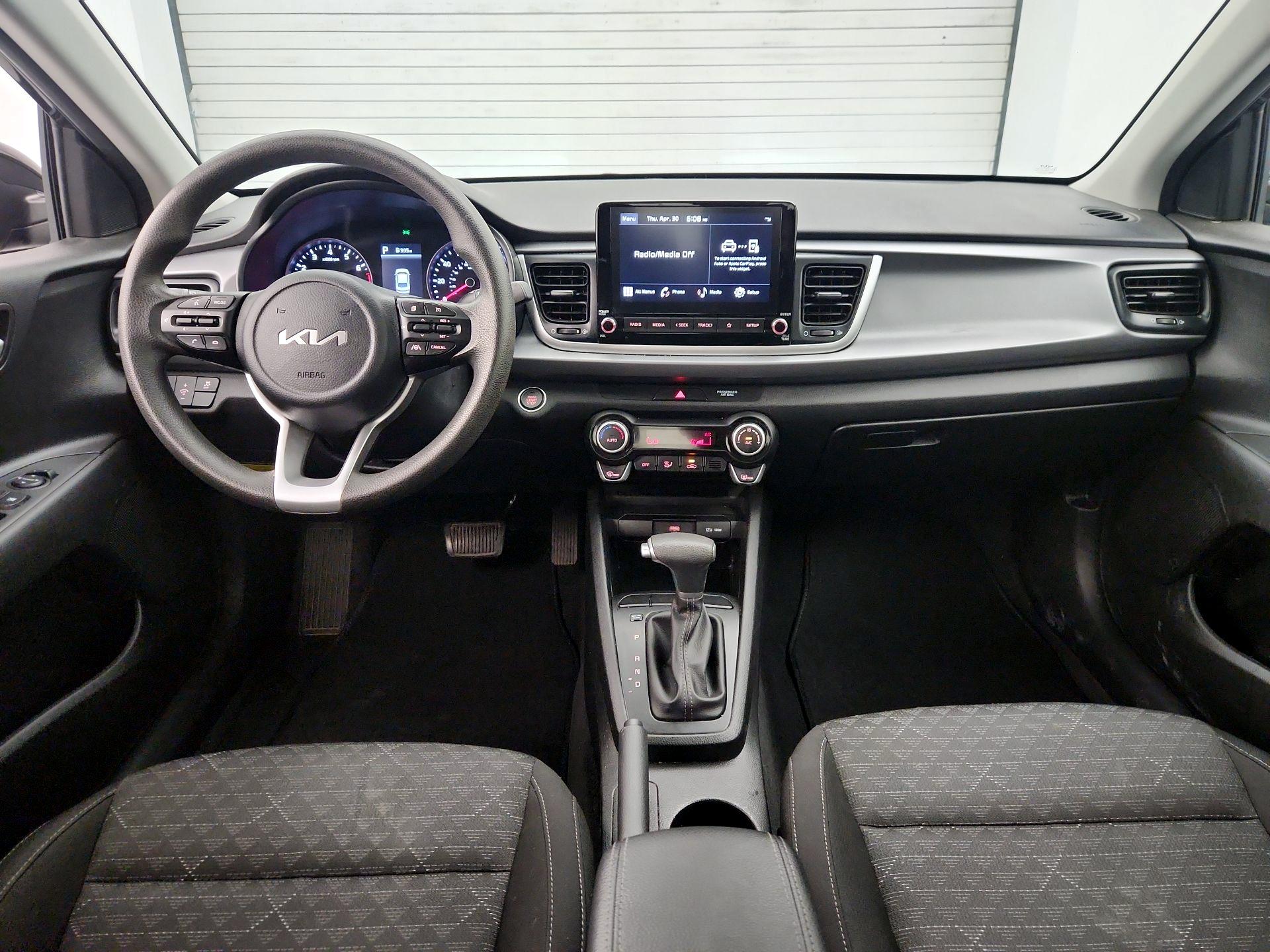 Thumbnail: 2023 Kia Rio - 9