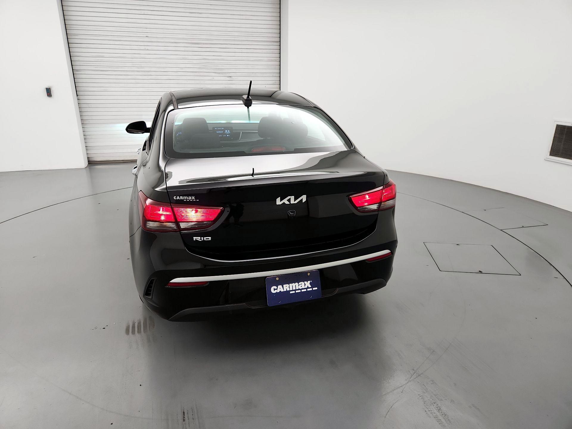 Thumbnail: 2023 Kia Rio - 20