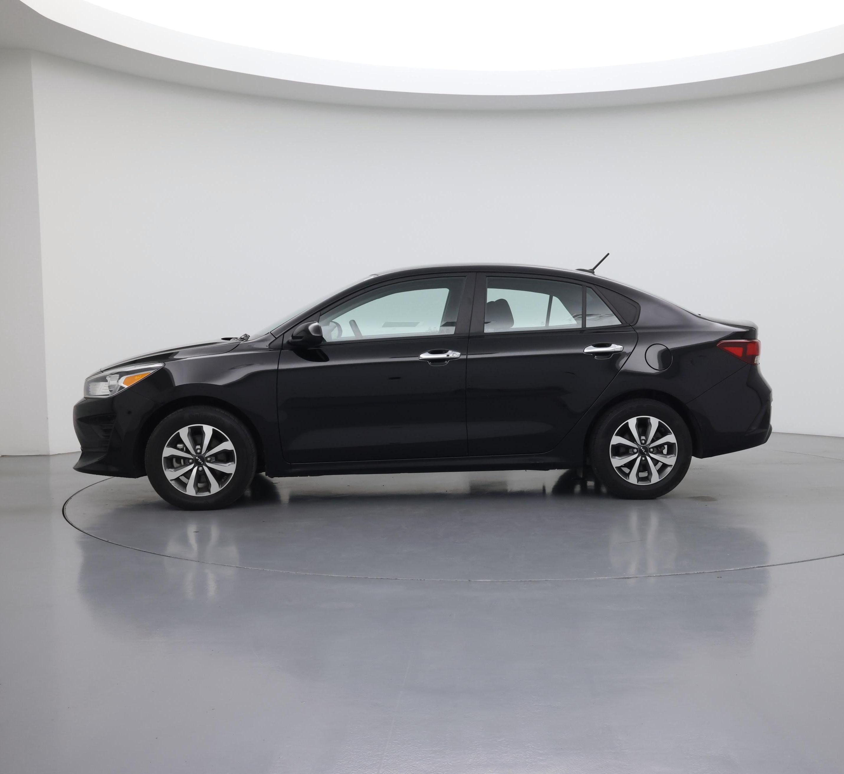 Thumbnail: 2023 Kia Rio - 3