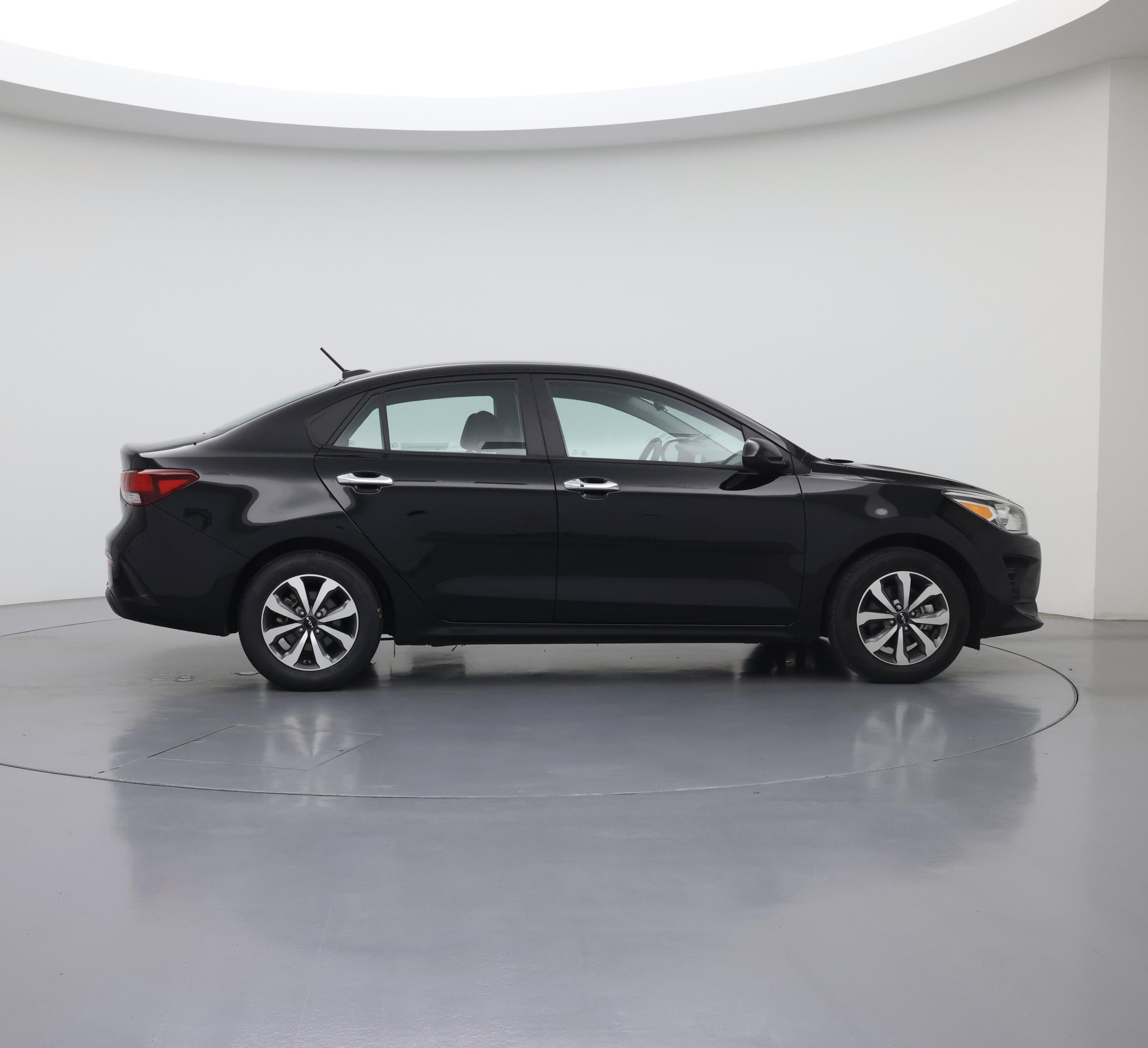 Thumbnail: 2023 Kia Rio - 7