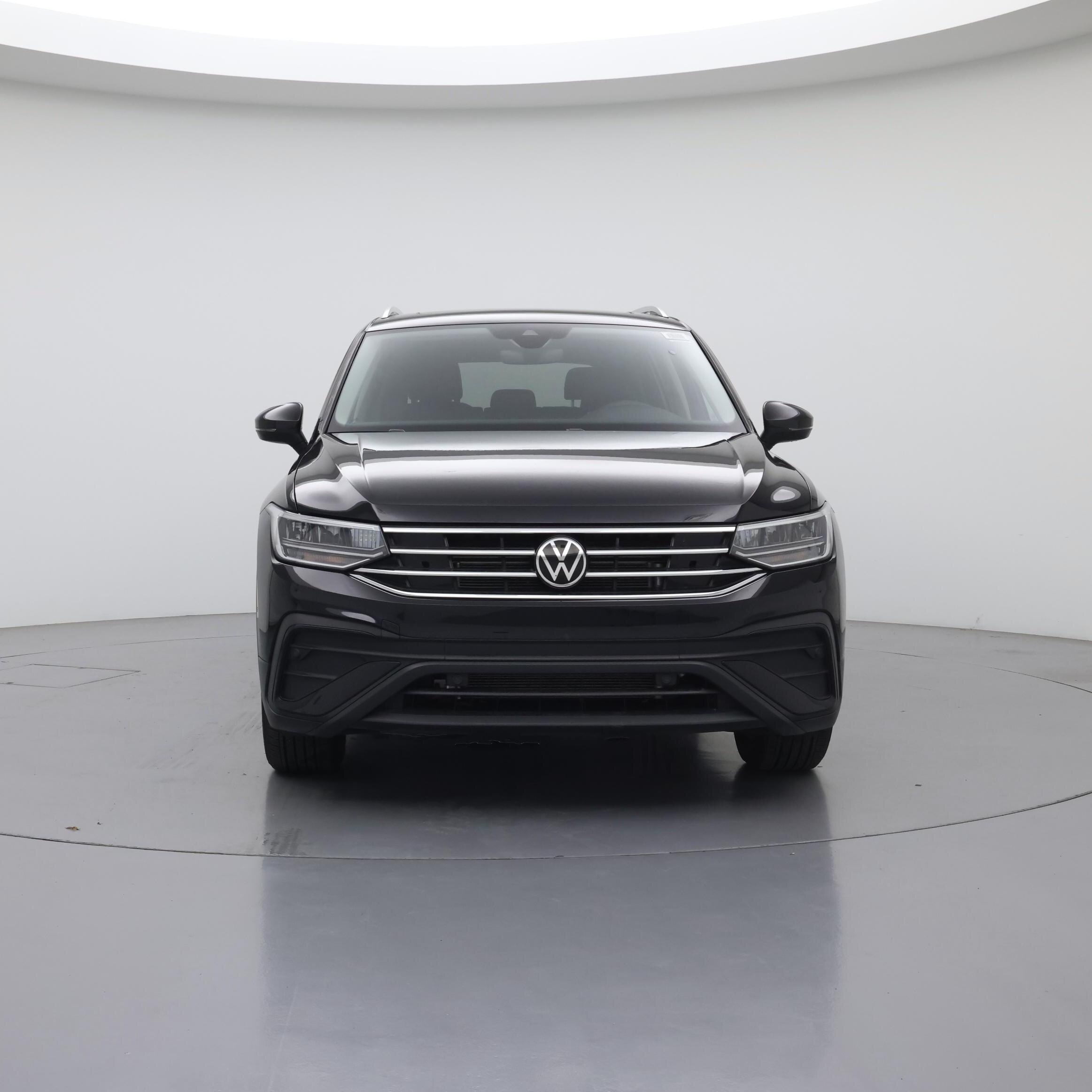 Thumbnail: 2023 Volkswagen Tiguan - 5