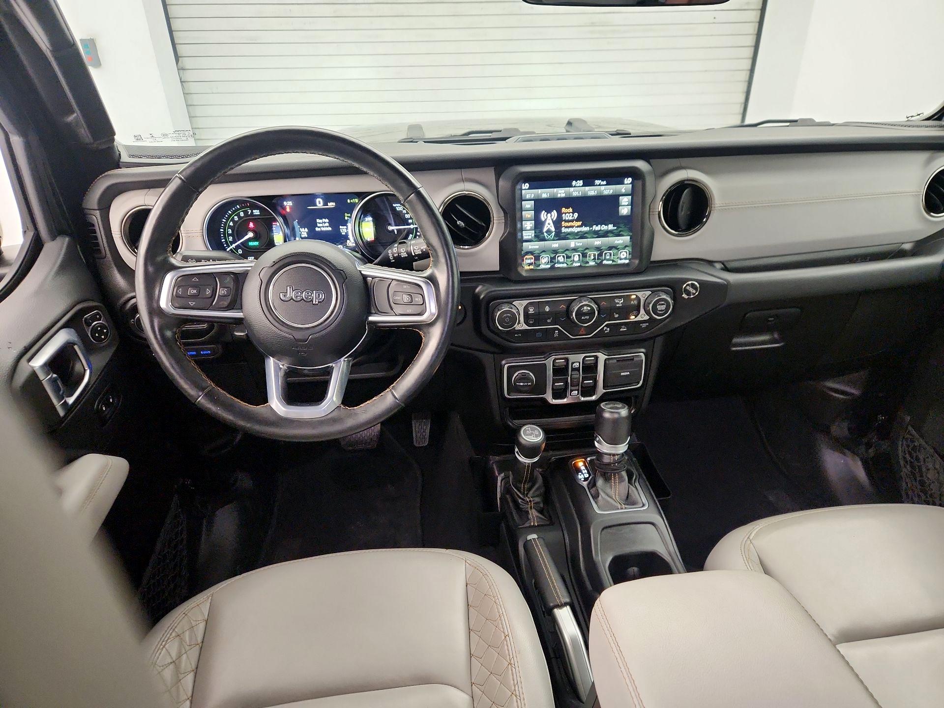 Thumbnail: 2021 Jeep Wrangler - 9