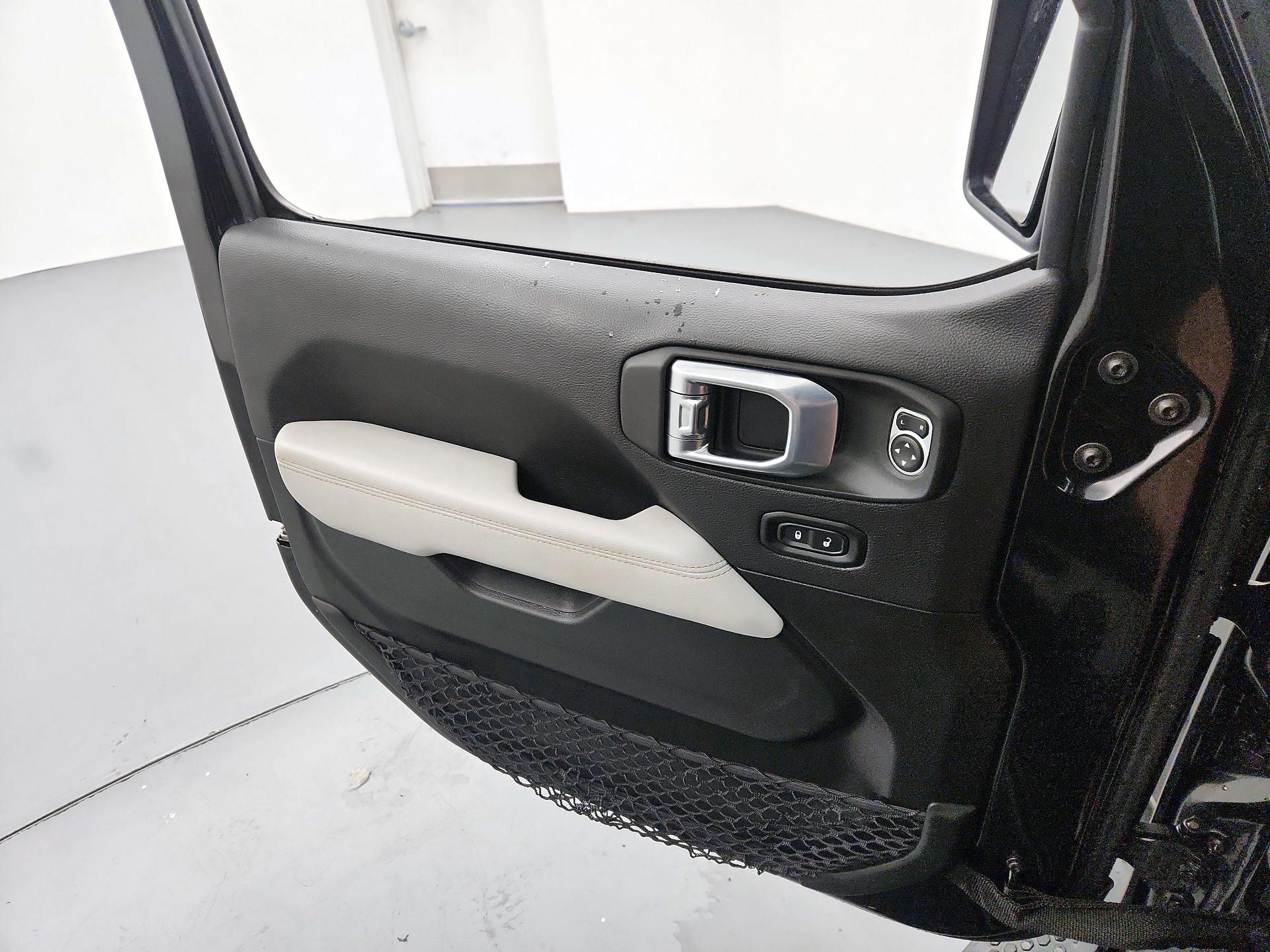 Thumbnail: 2021 Jeep Wrangler - 12