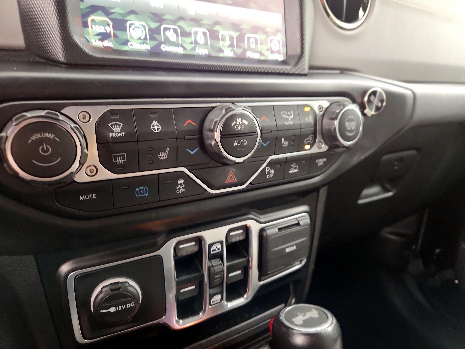 Thumbnail: 2021 Jeep Wrangler - 16