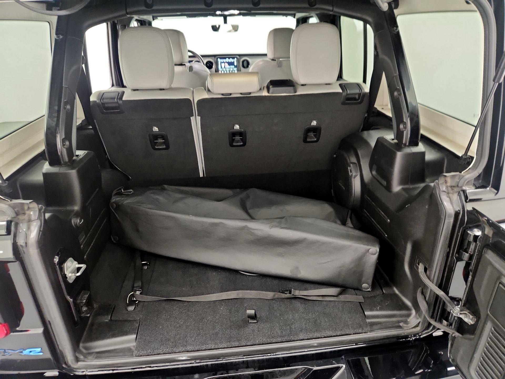 Thumbnail: 2021 Jeep Wrangler - 19