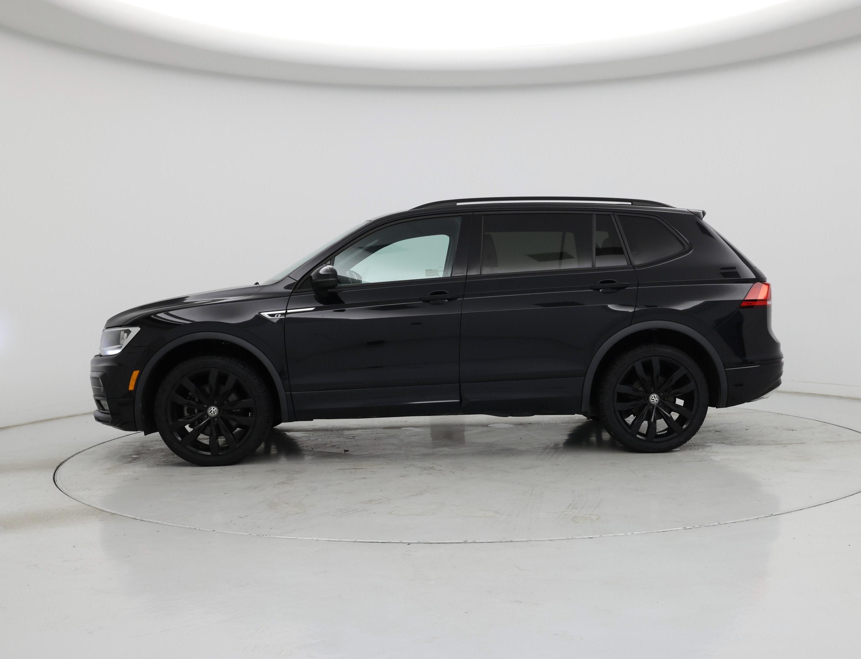 Thumbnail: 2021 Volkswagen Tiguan - 3