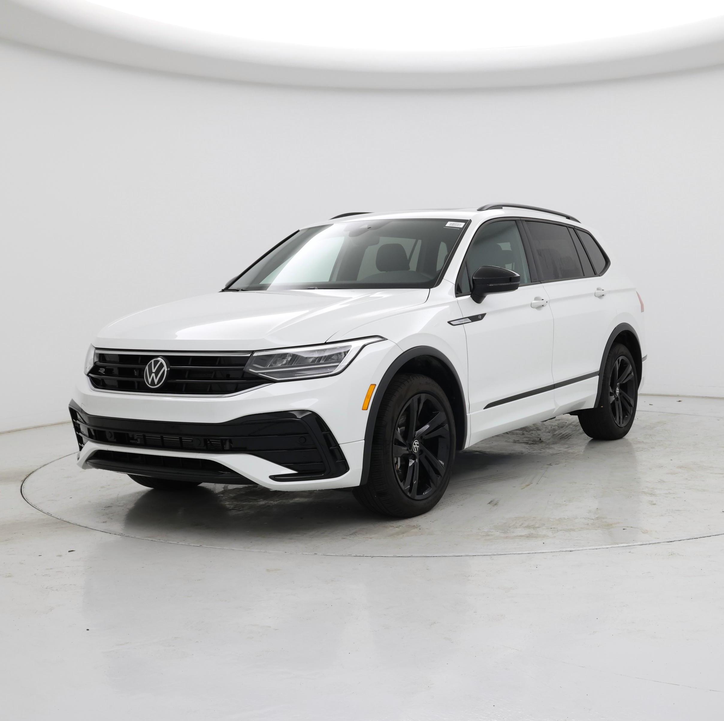 Thumbnail: 2024 Volkswagen Tiguan - 4