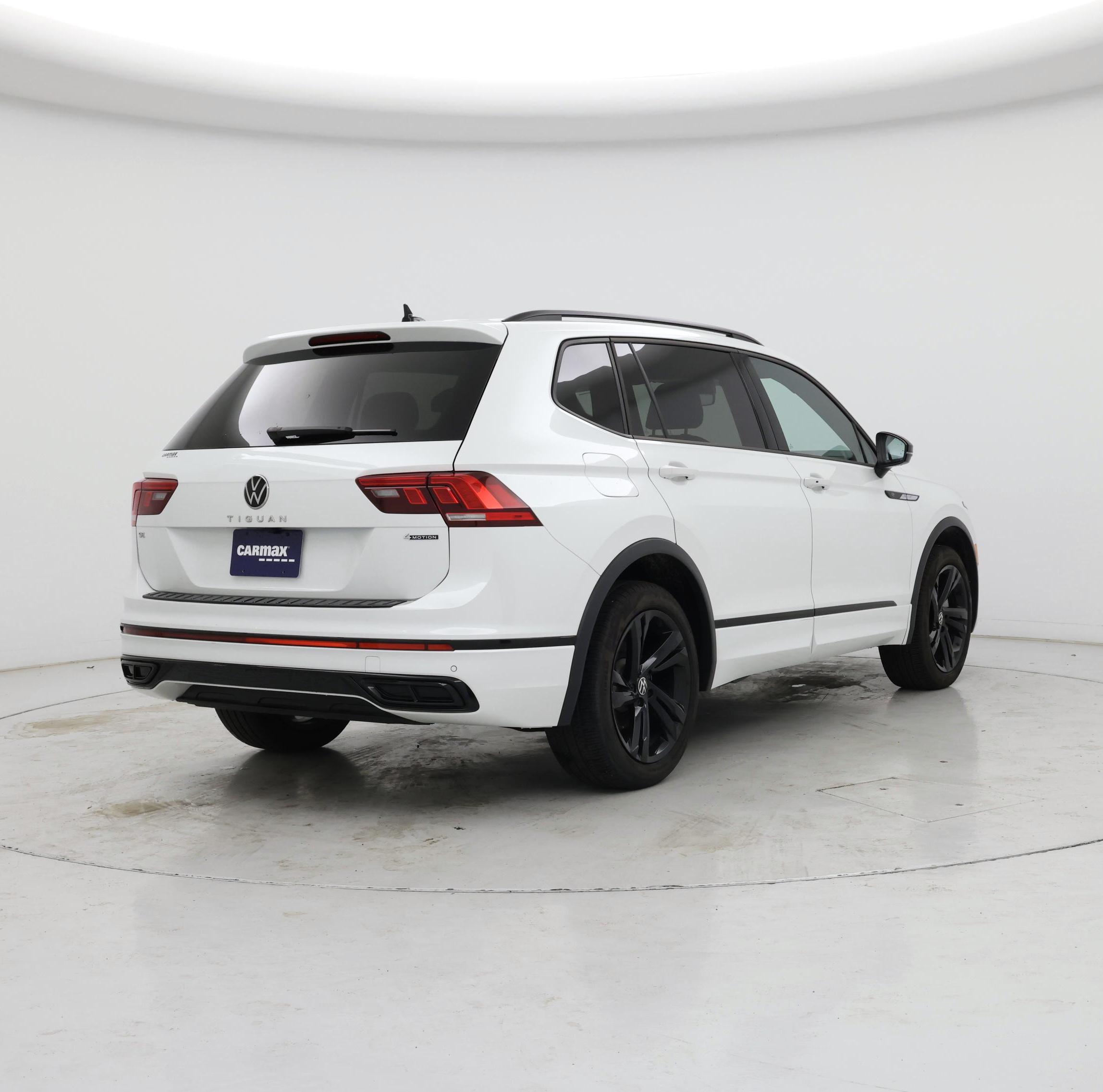 Thumbnail: 2024 Volkswagen Tiguan - 8