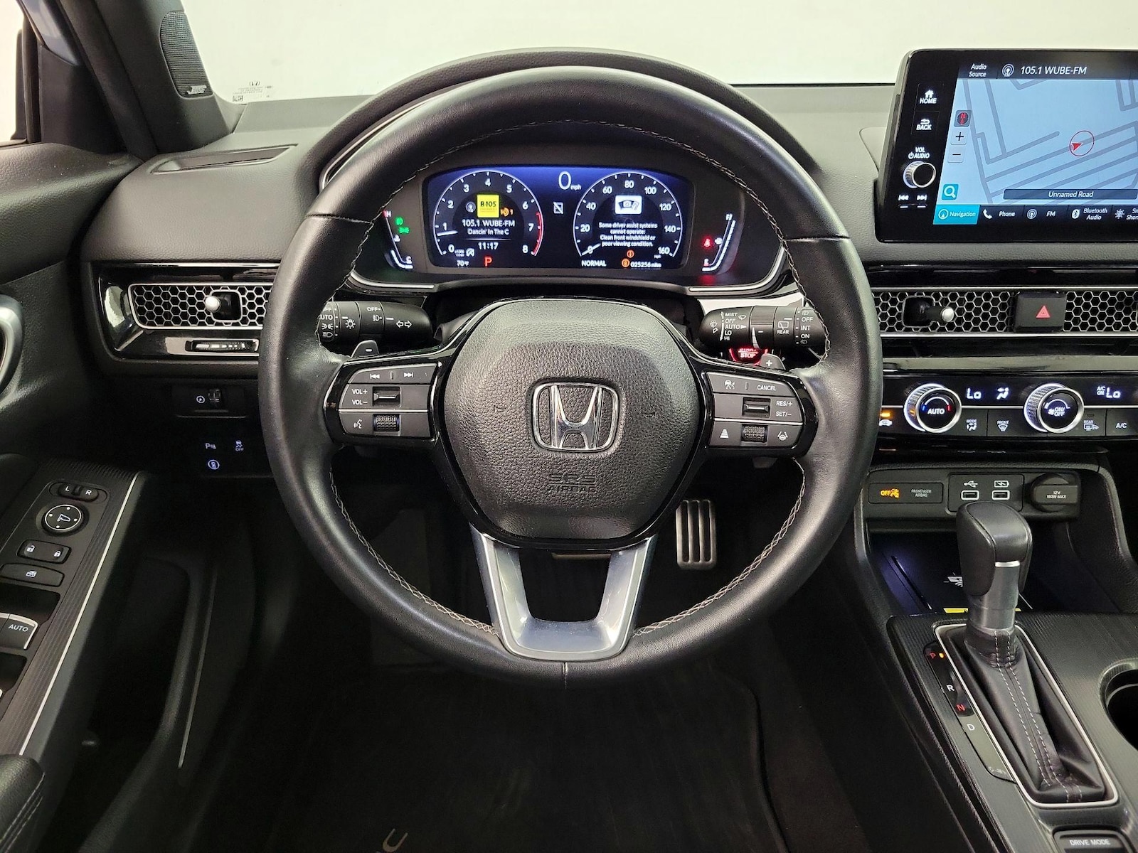 2024 Honda Civic Hatchback Sport Touring - Photo 11