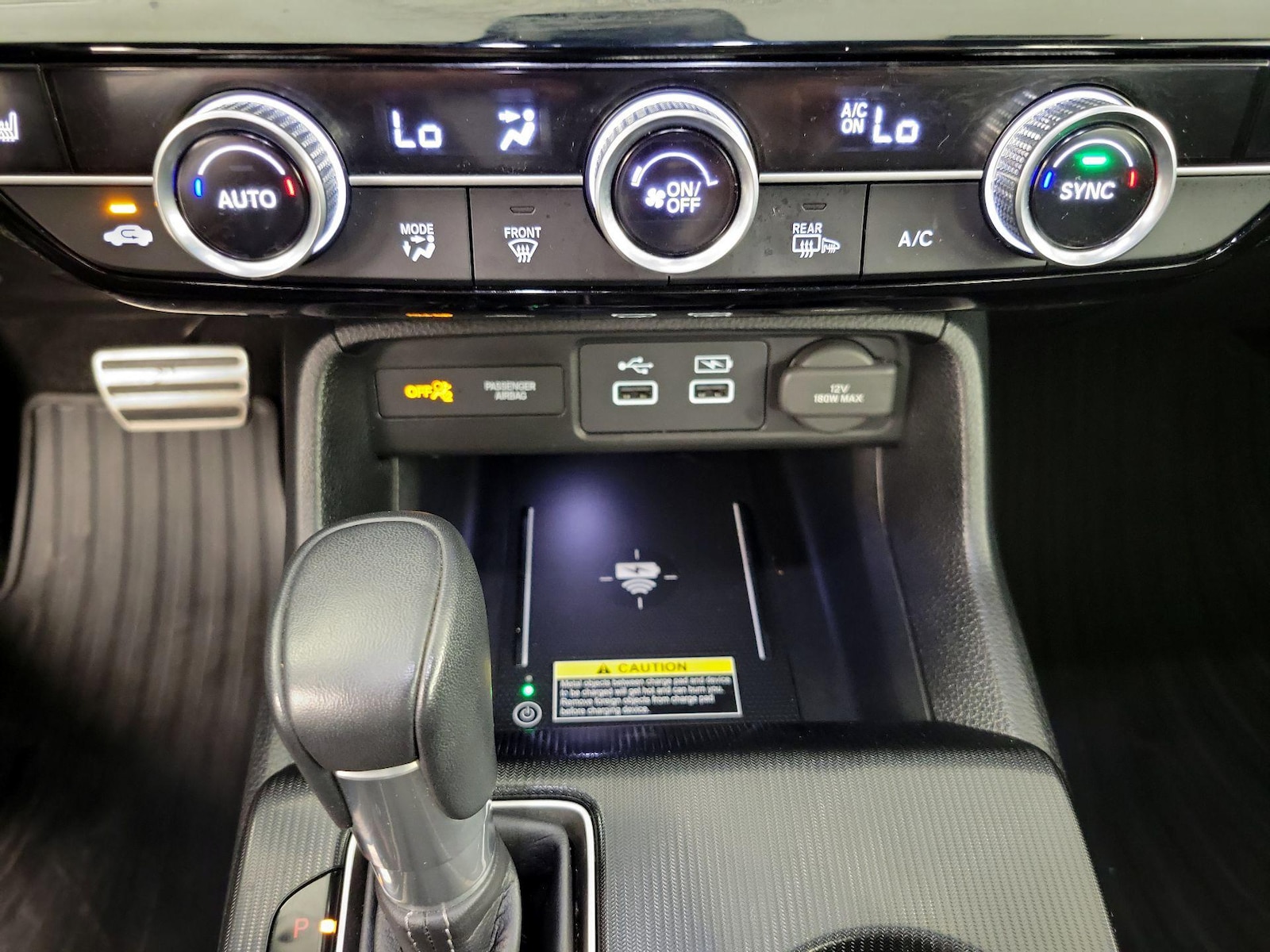 2024 Honda Civic Hatchback Sport Touring - Photo 18
