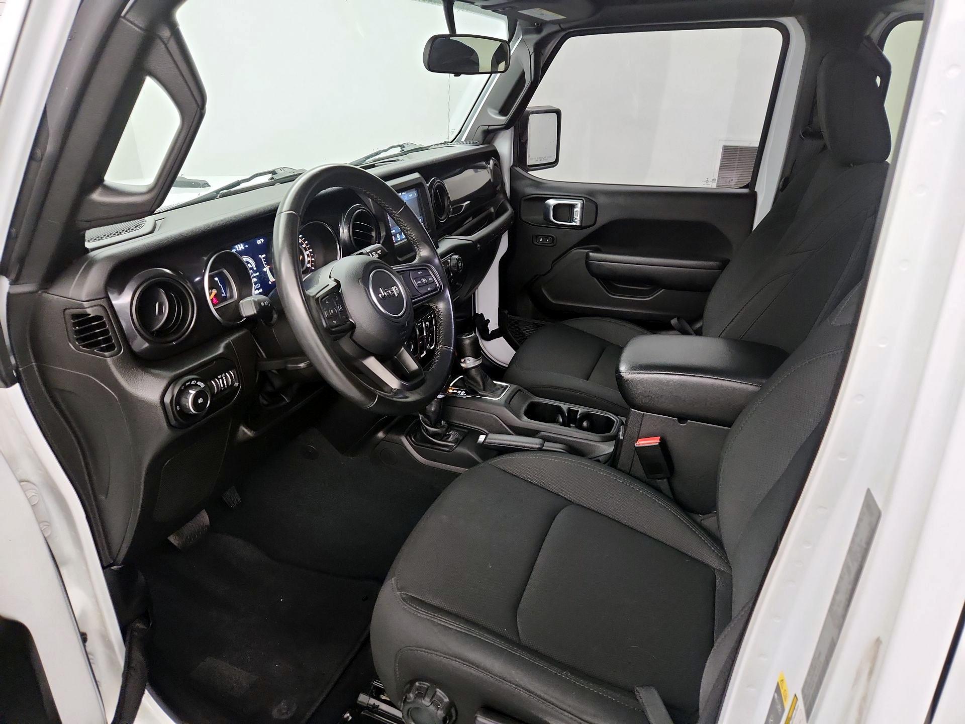 Thumbnail: 2022 Jeep Wrangler - 11