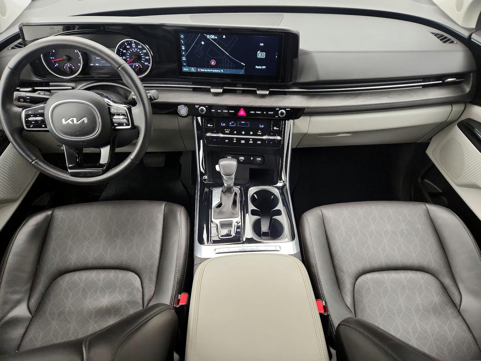 2024 Kia Carnival EX - Photo 10