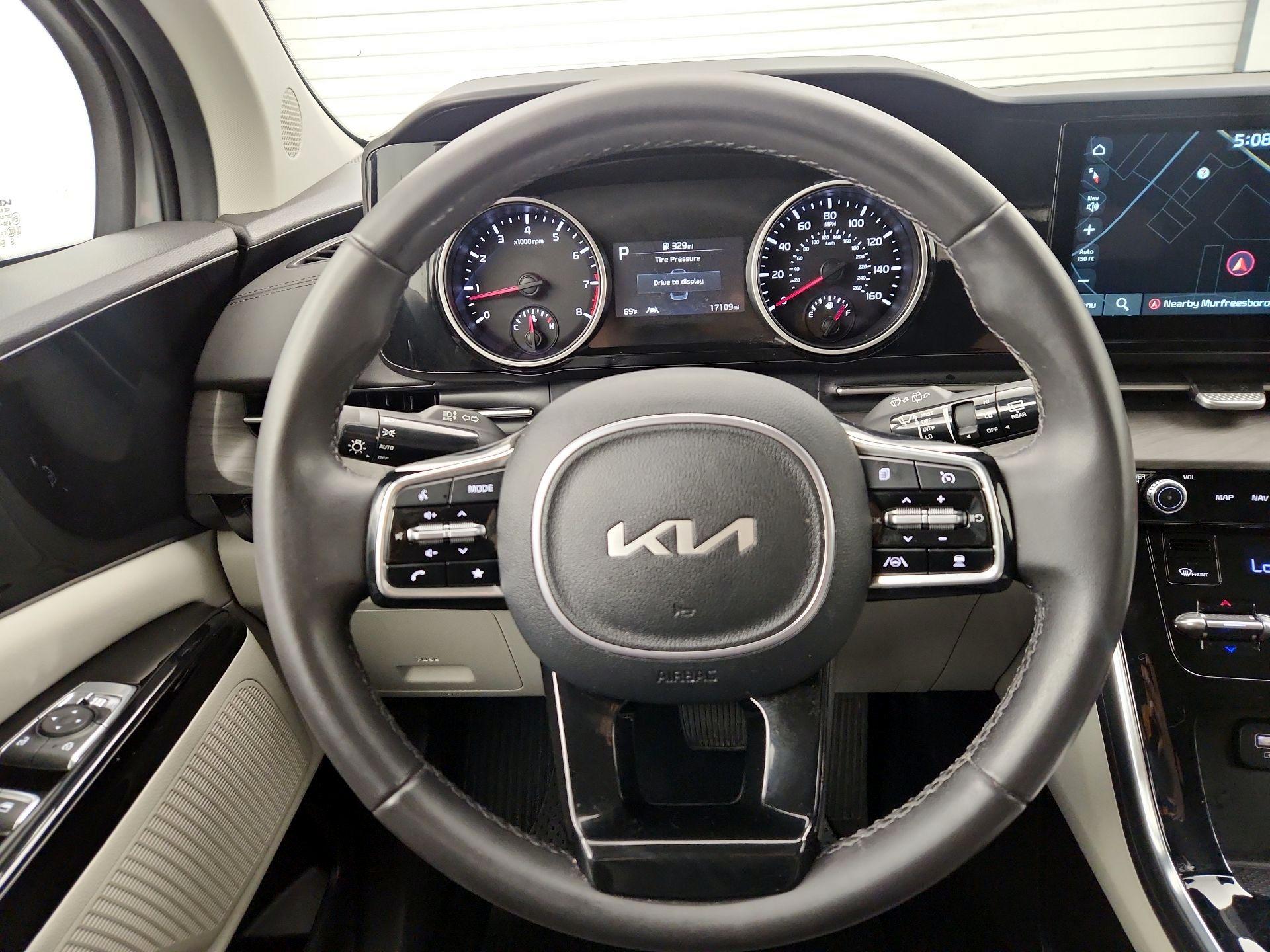 Thumbnail: 2024 Kia Carnival - 10