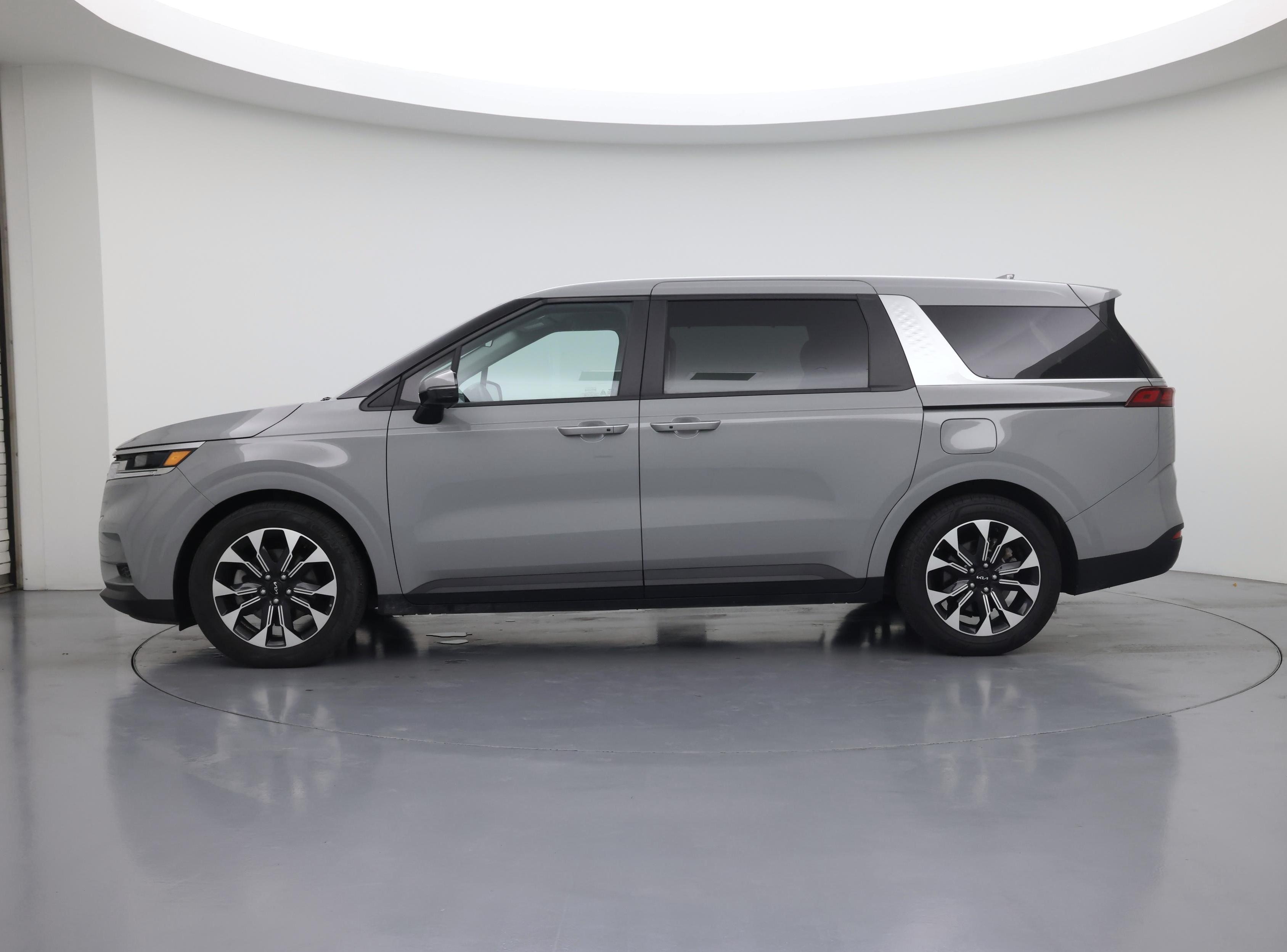 Thumbnail: 2024 Kia Carnival - 3
