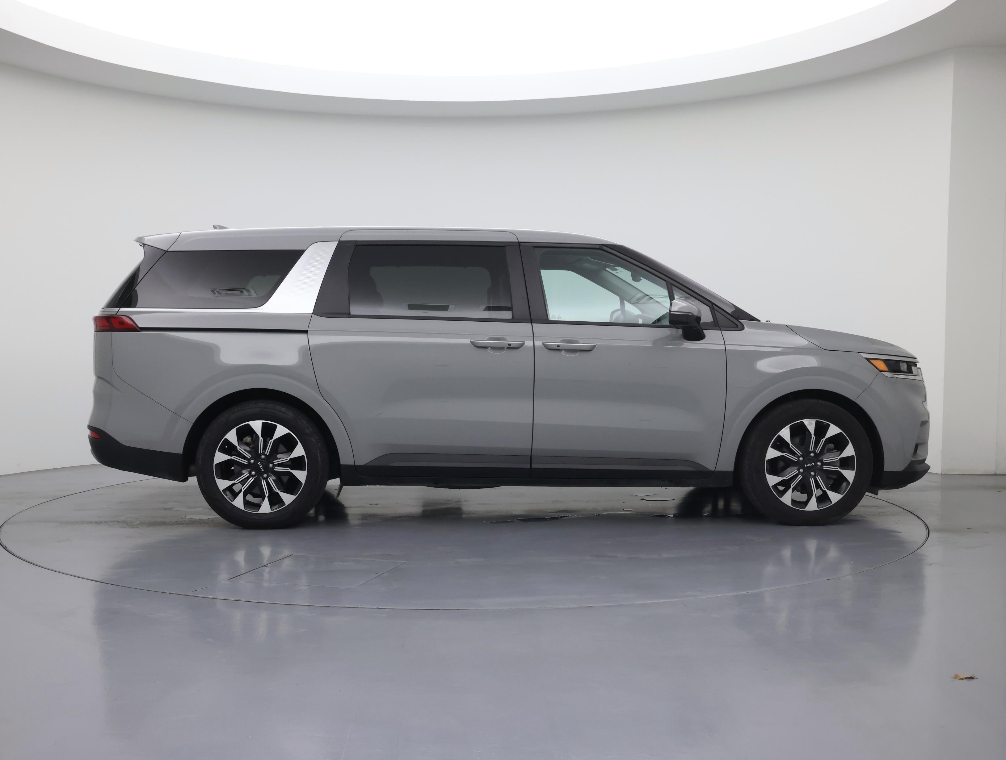 Thumbnail: 2024 Kia Carnival - 7