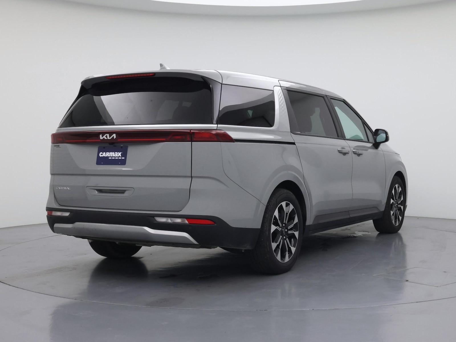 2024 Kia Carnival EX - Photo 9