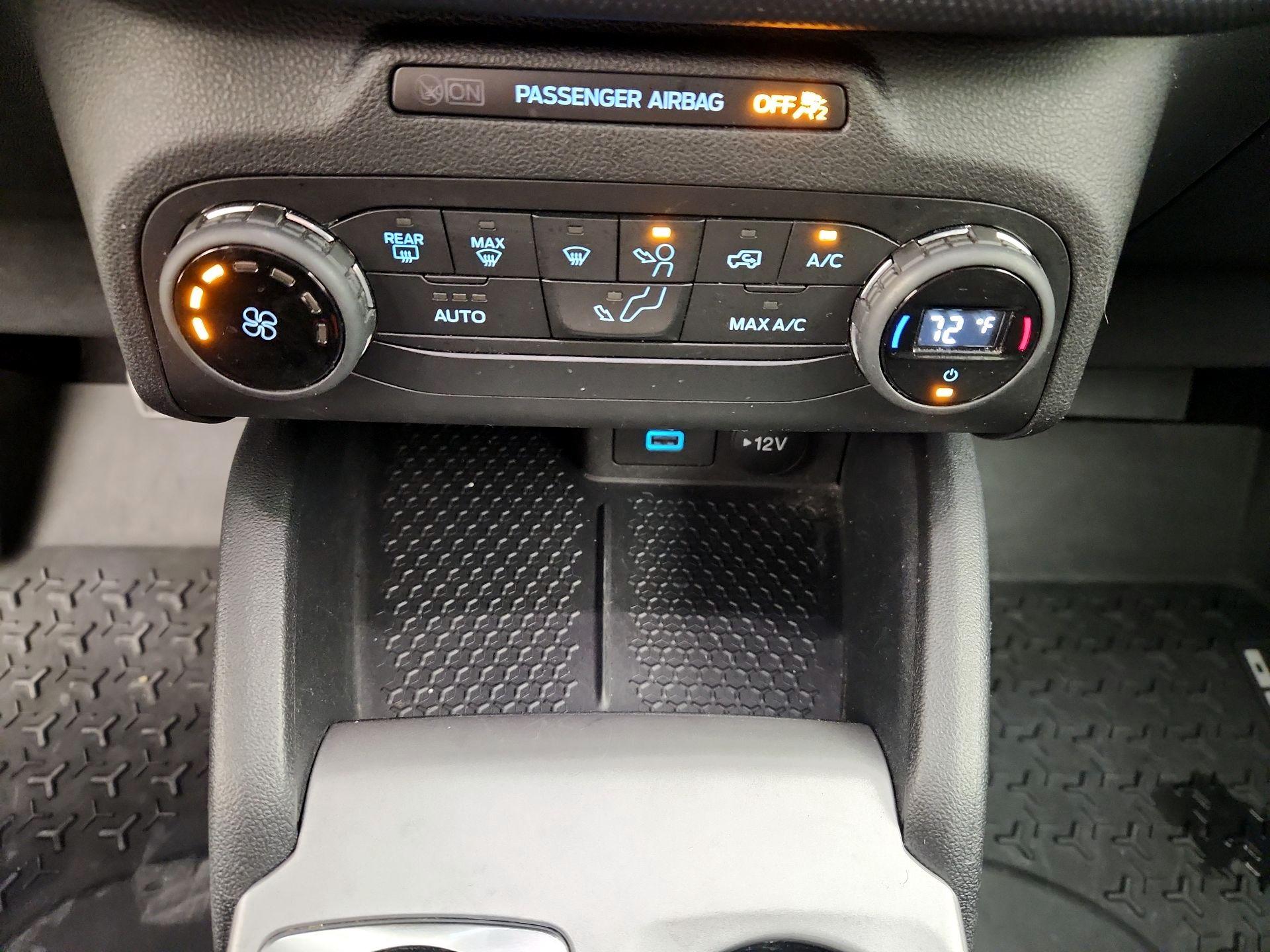 Thumbnail: 2021 Ford Bronco Sport - 16
