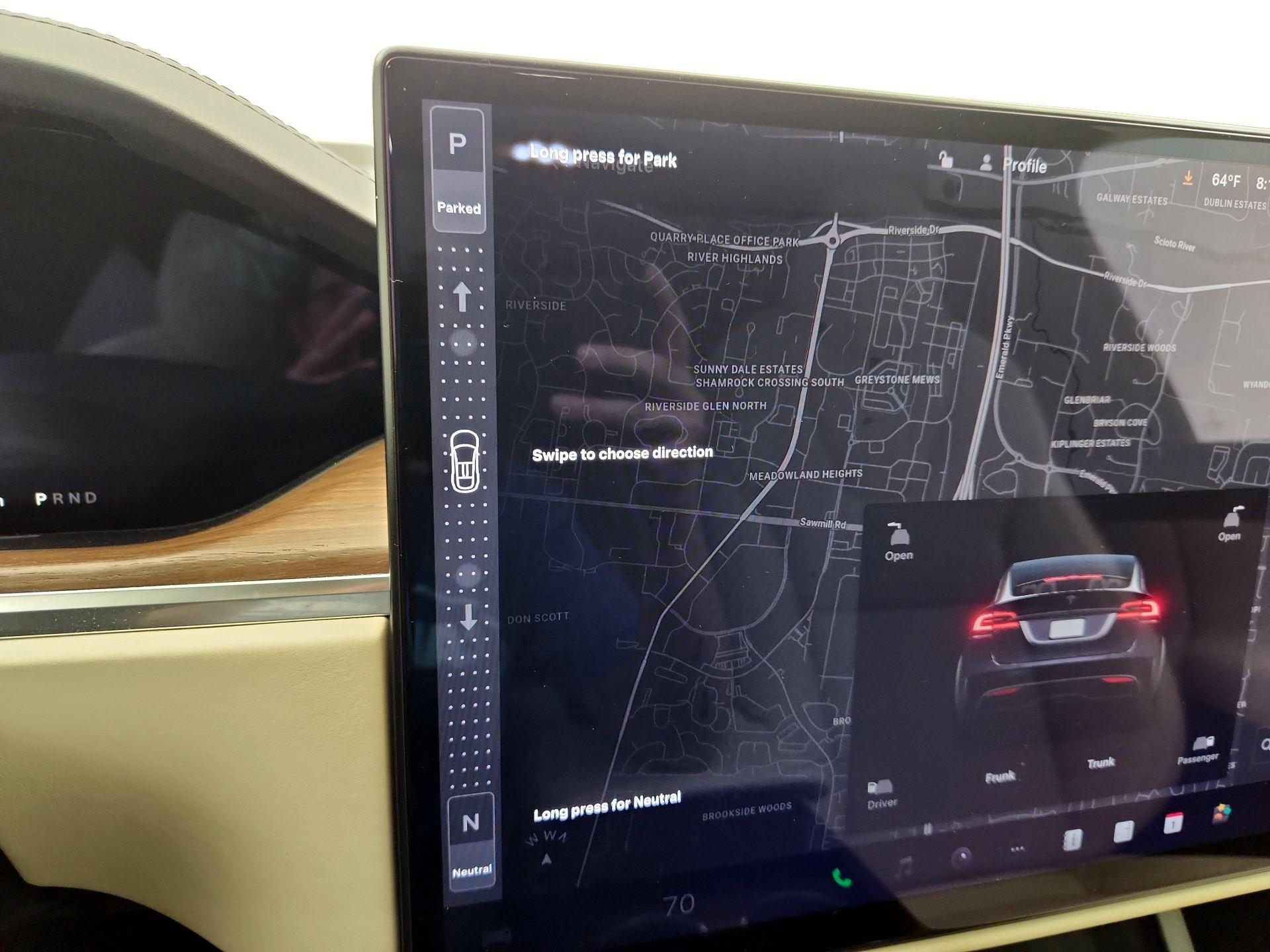 Thumbnail: 2022 Tesla Model X - 17