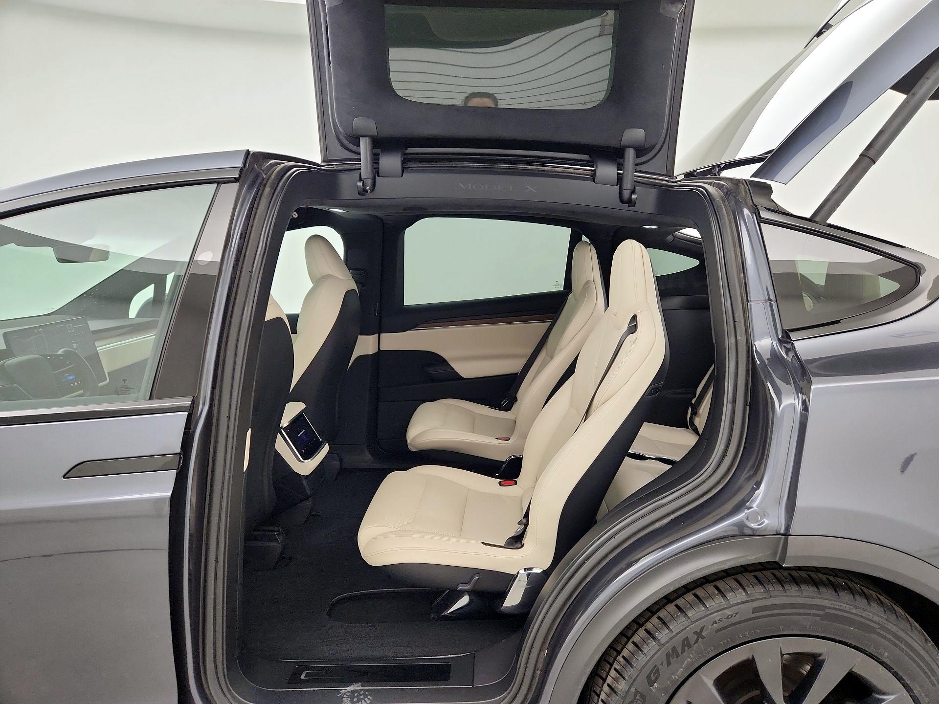 Thumbnail: 2022 Tesla Model X - 19