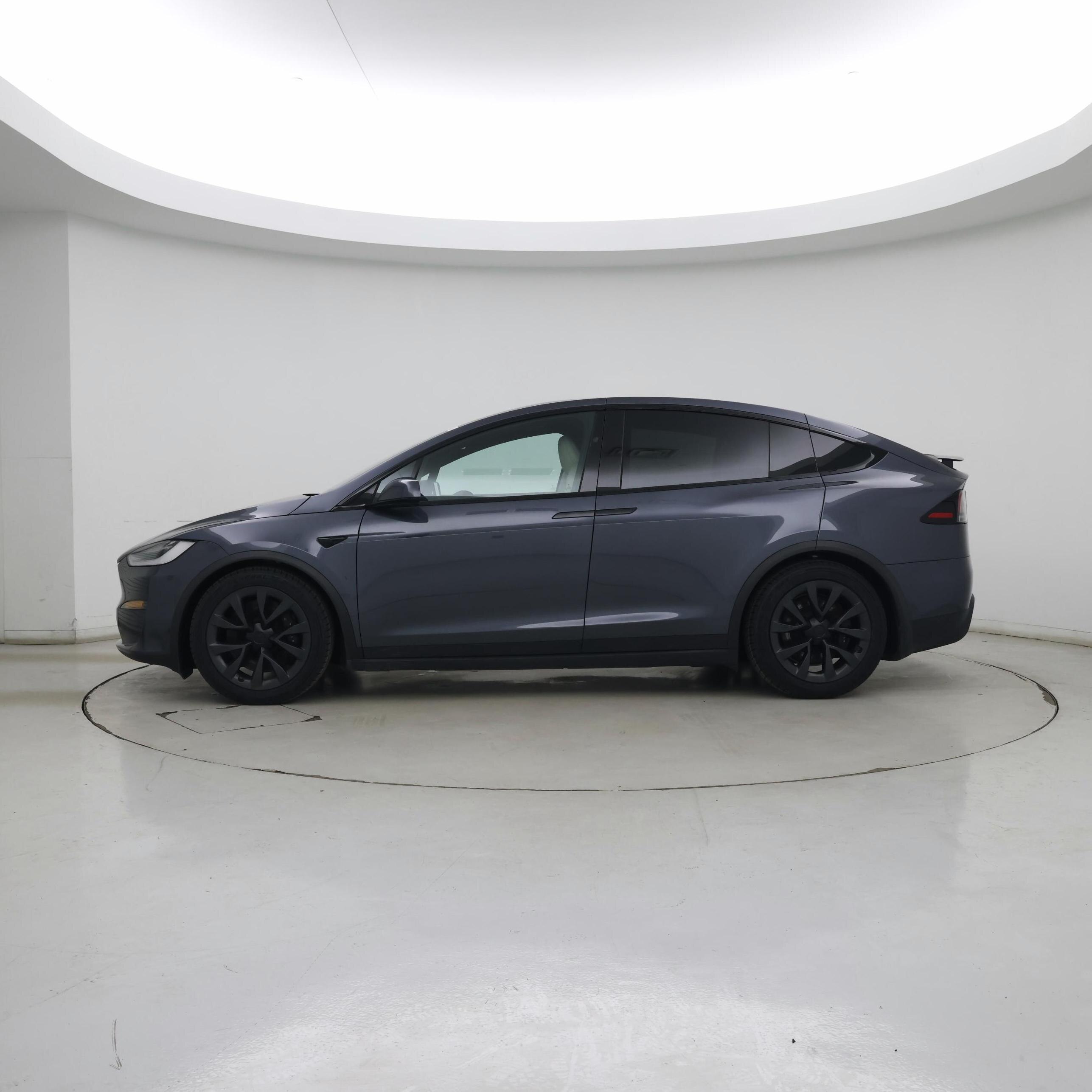 Thumbnail: 2022 Tesla Model X - 3