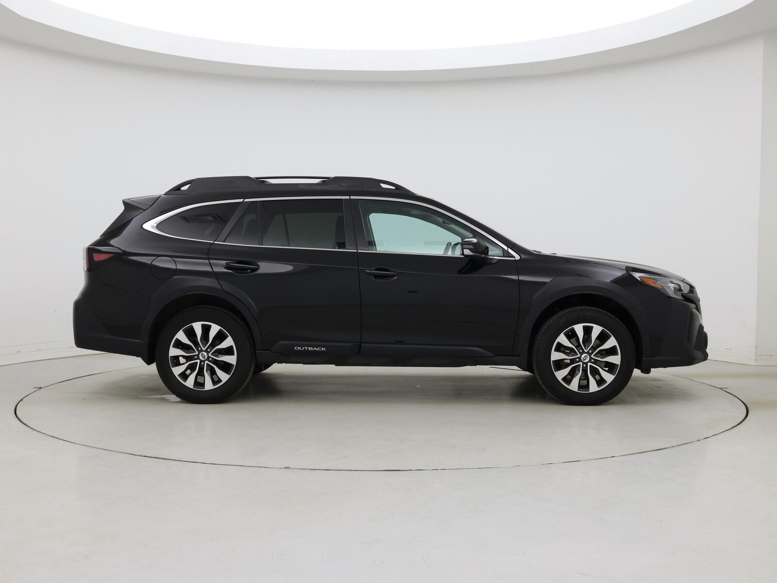 2023 Subaru Outback Limited - Photo 8