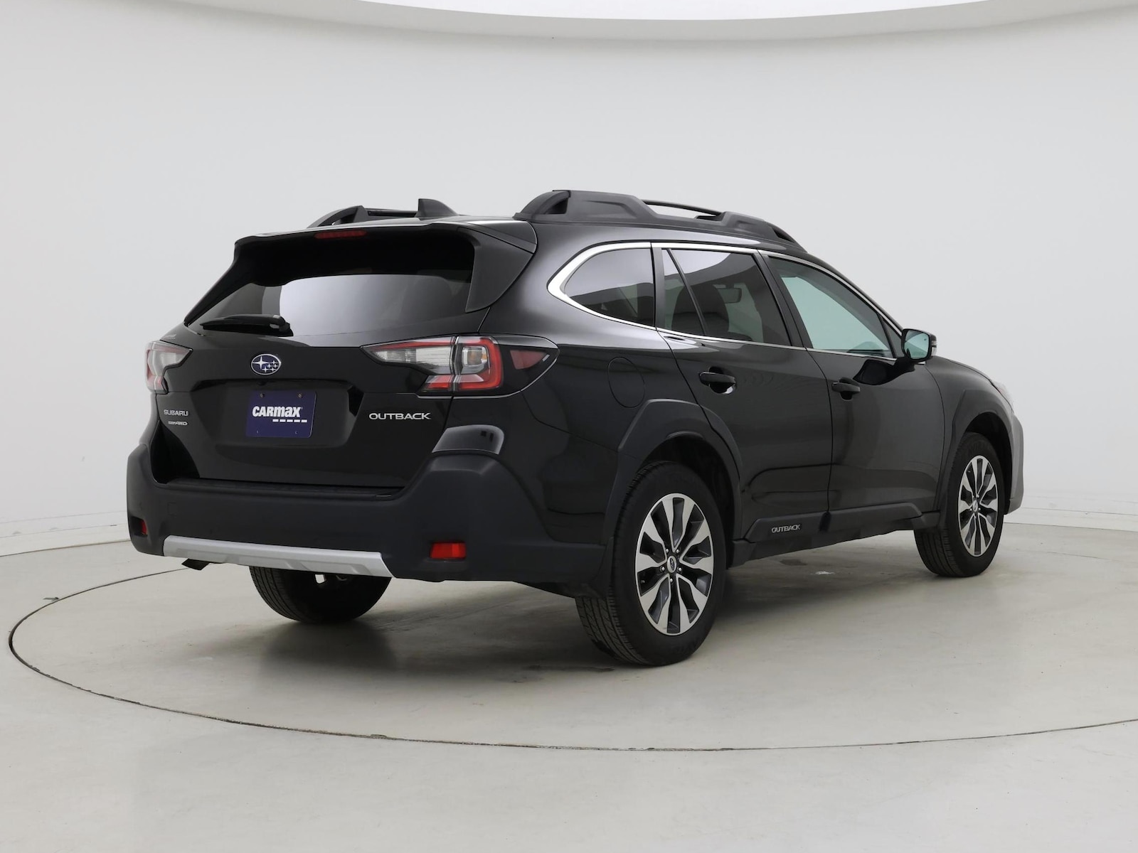 2023 Subaru Outback Limited - Photo 9