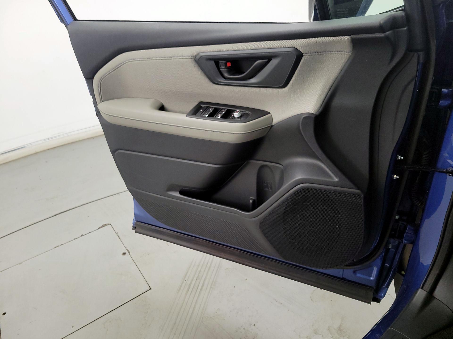 Thumbnail: 2026 Subaru Forester - 12