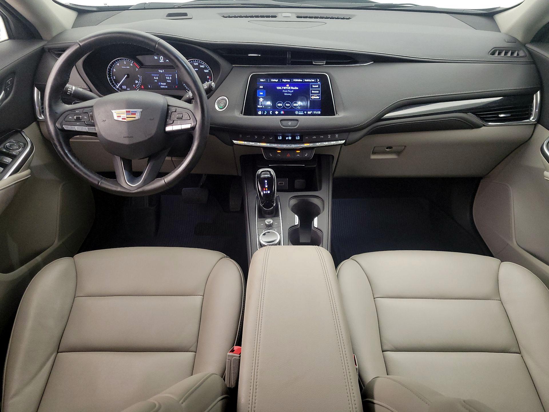 Thumbnail: 2023 Cadillac XT4 - 9