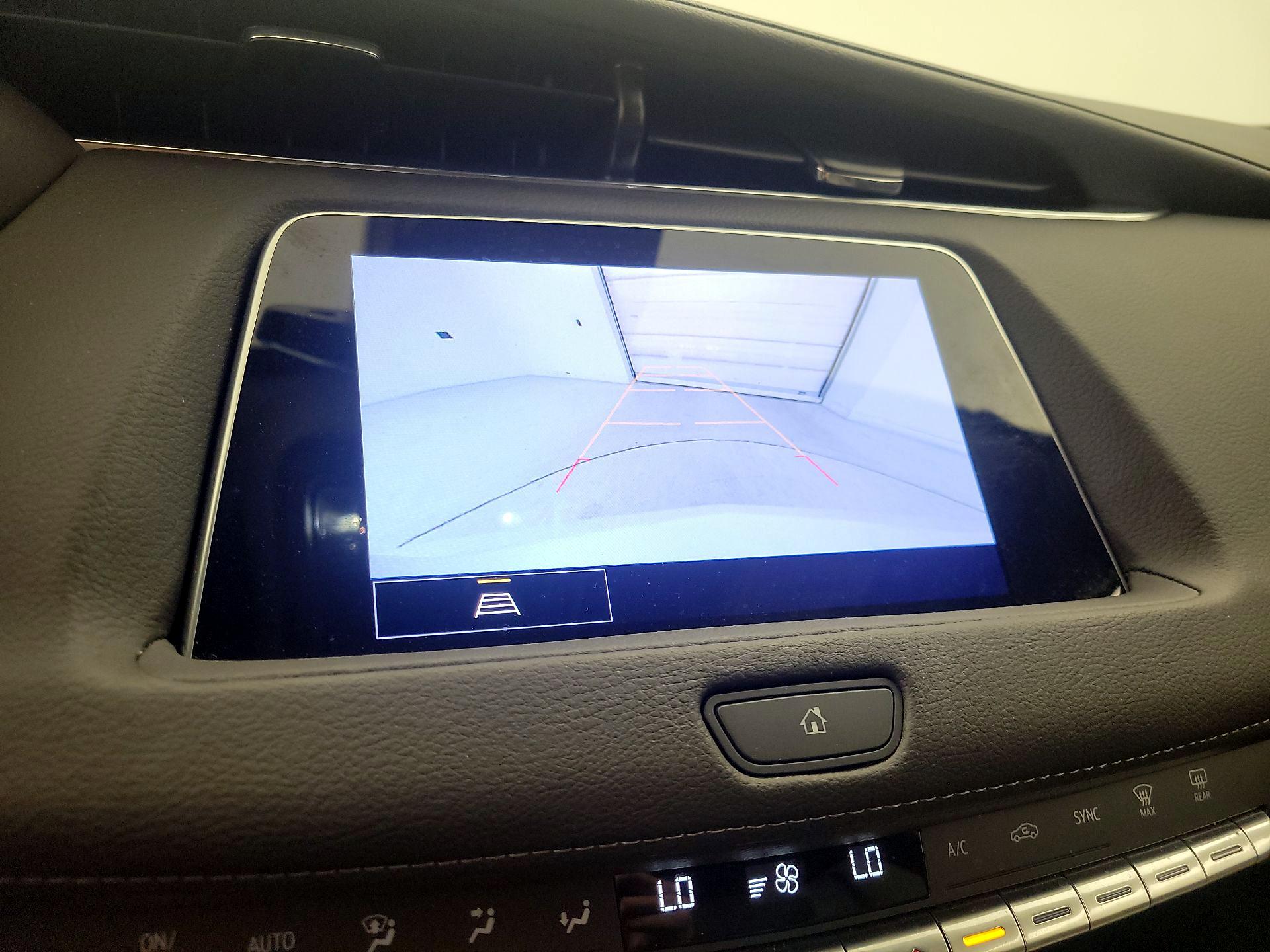 Thumbnail: 2023 Cadillac XT4 - 14