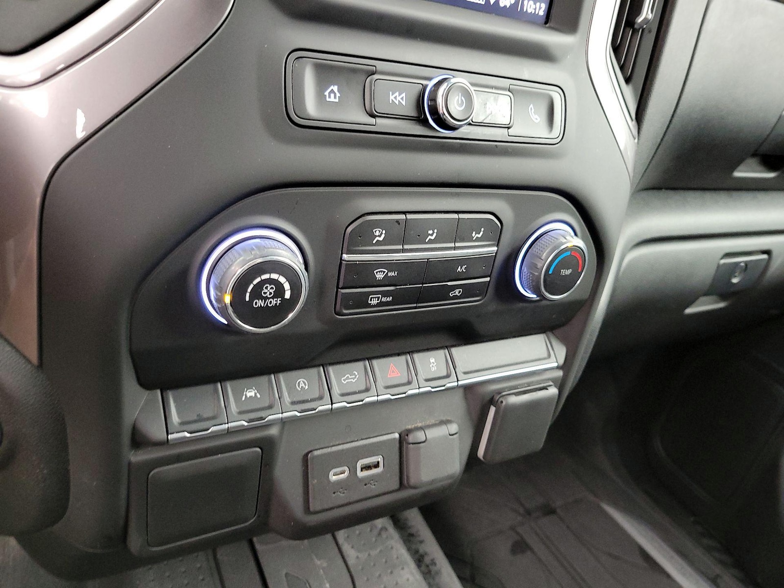 2022 Chevrolet Silverado 1500 Custom - Photo 17