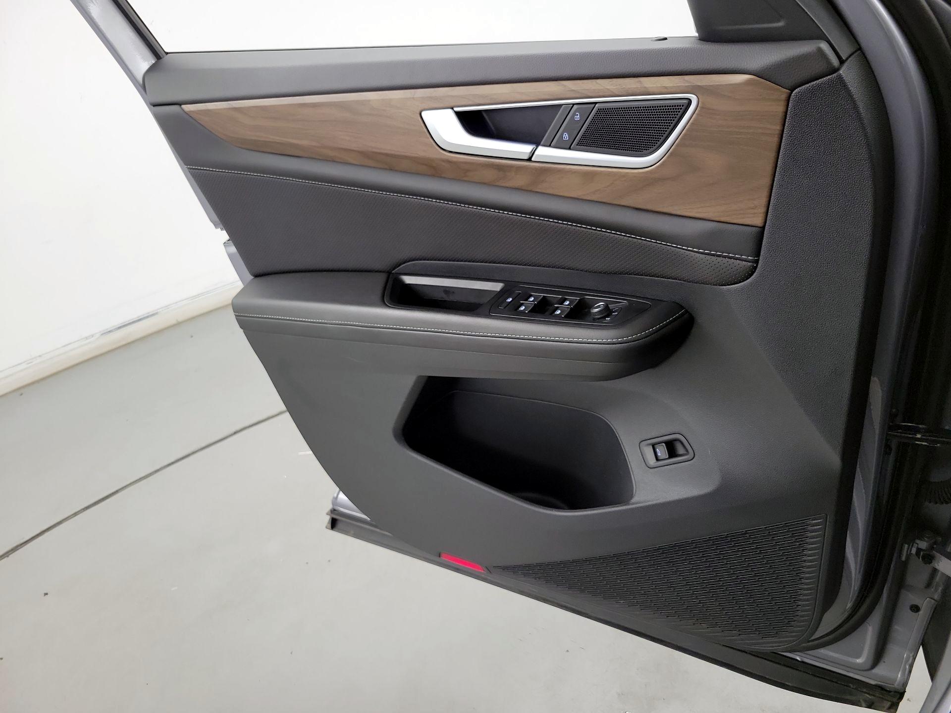 Thumbnail: 2025 Volkswagen Atlas - 12
