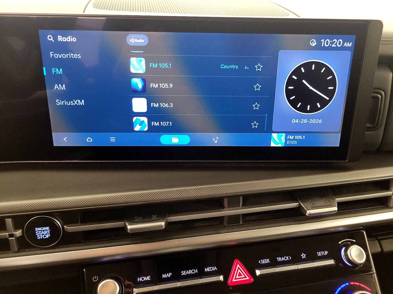 2025 Hyundai Santa Fe SEL - Photo 17