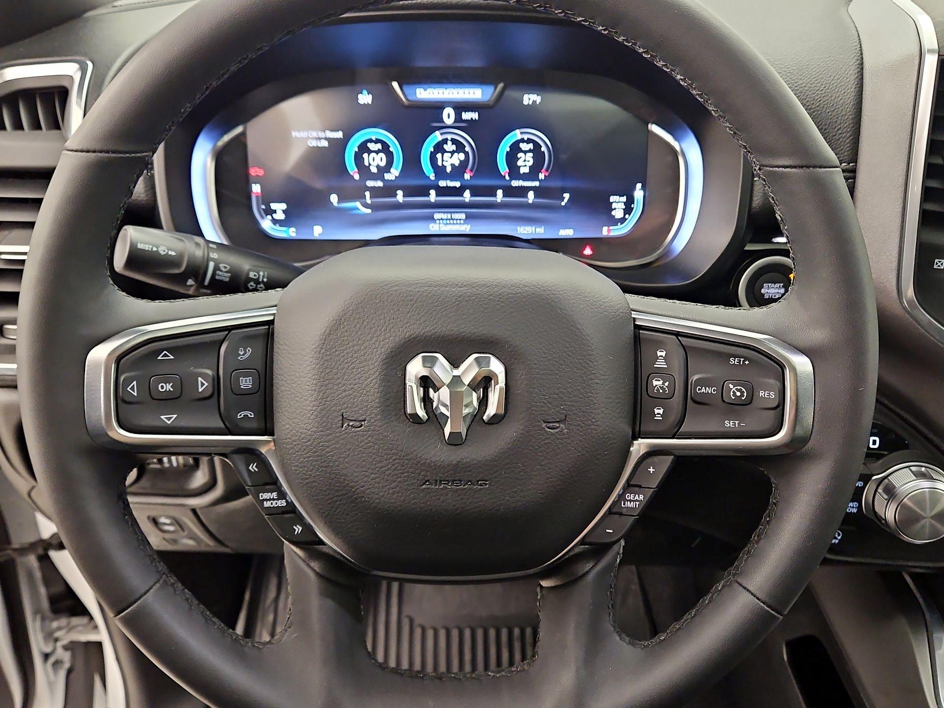Thumbnail: 2025 RAM 1500 - 10