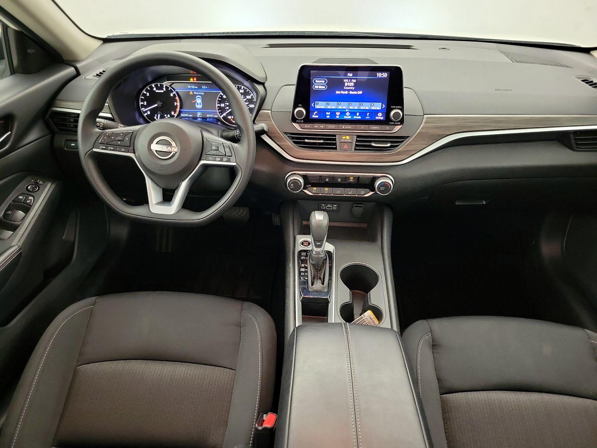 Thumbnail: 2025 Nissan Altima - 9