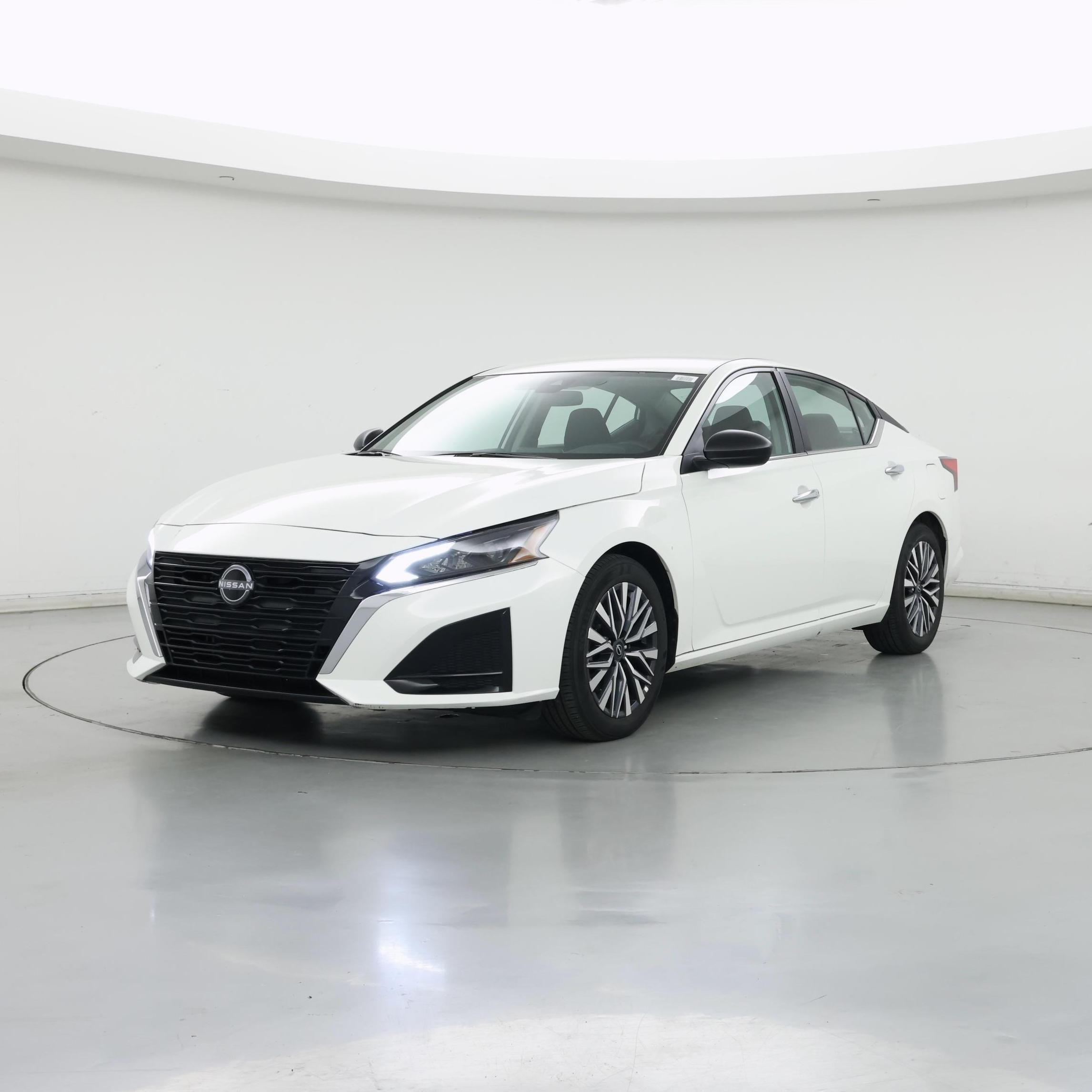 Thumbnail: 2025 Nissan Altima - 4