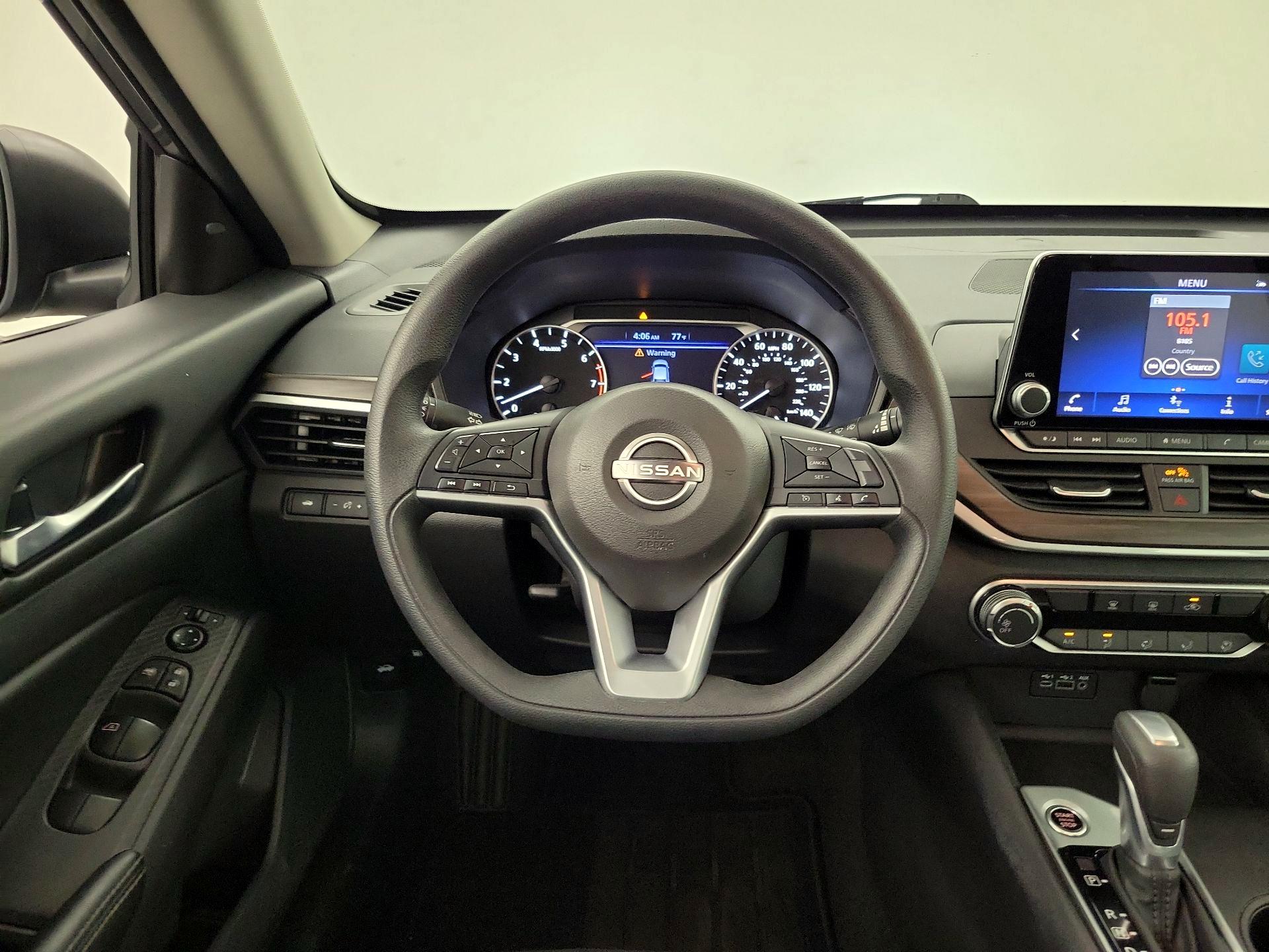 Thumbnail: 2025 Nissan Altima - 10