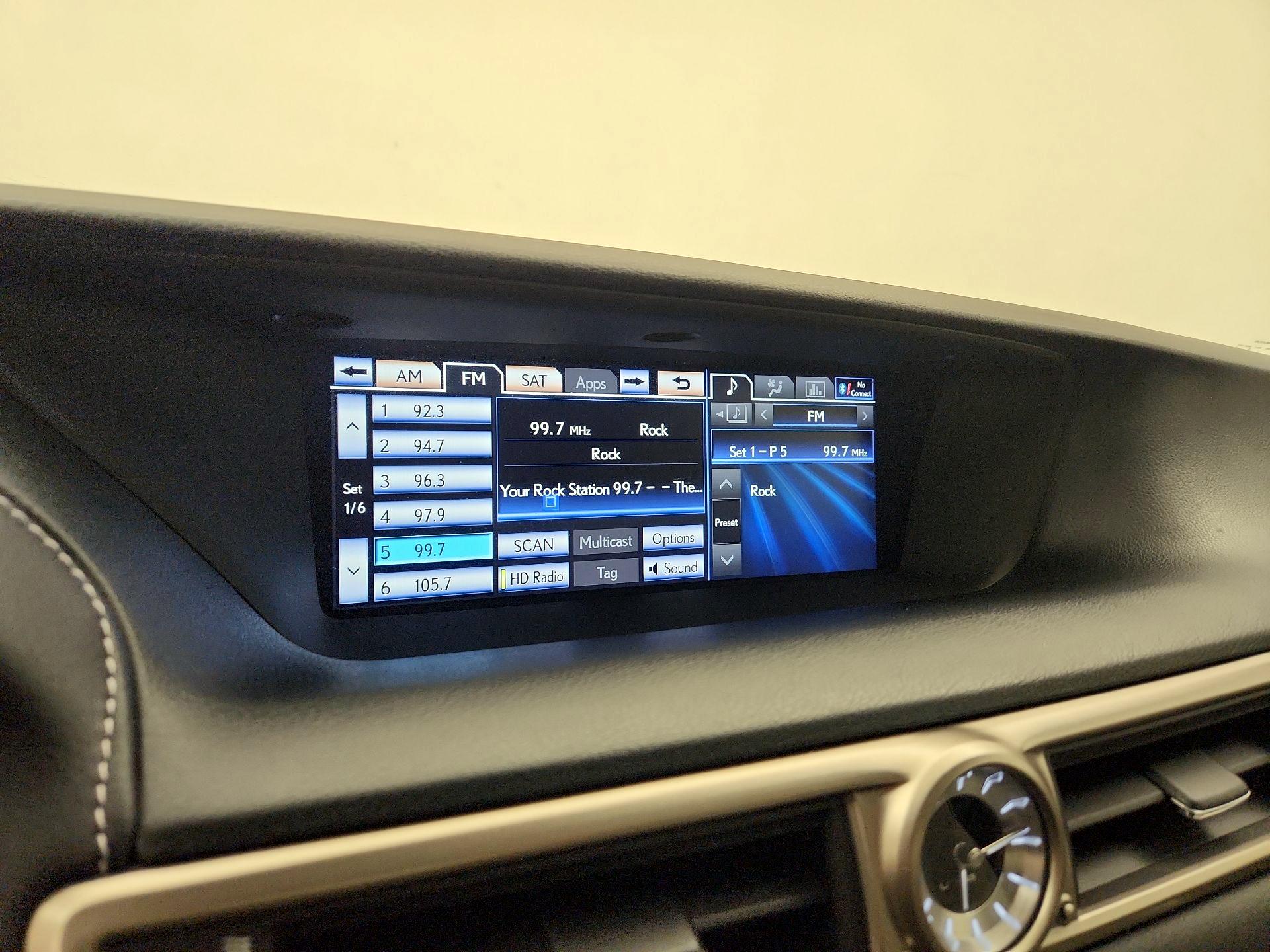 Thumbnail: 2014 Lexus GS - 16
