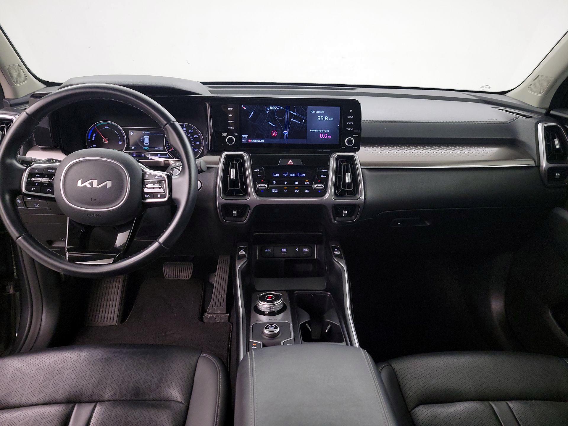 Thumbnail: 2022 Kia Sorento - 9
