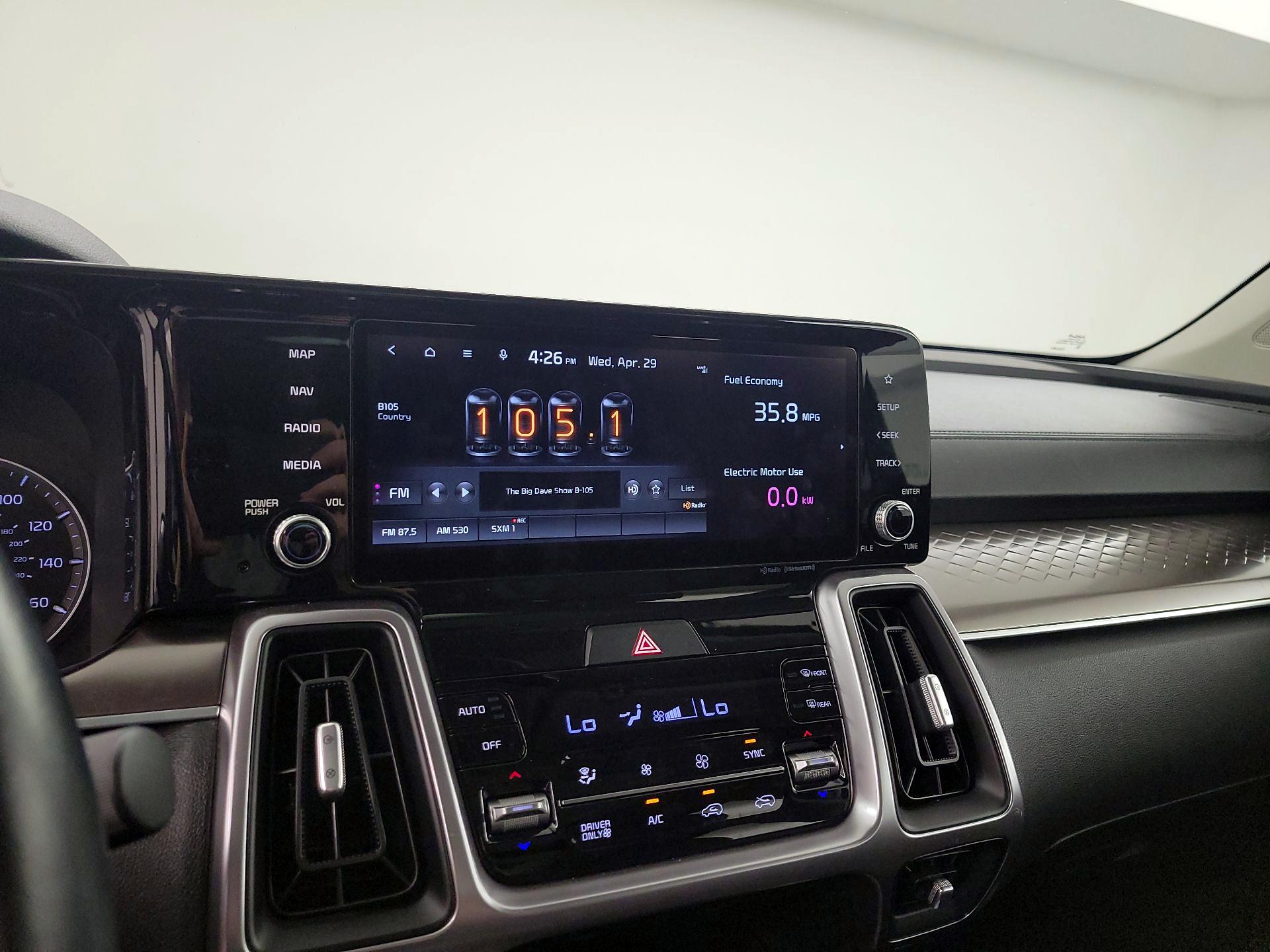Thumbnail: 2022 Kia Sorento - 16