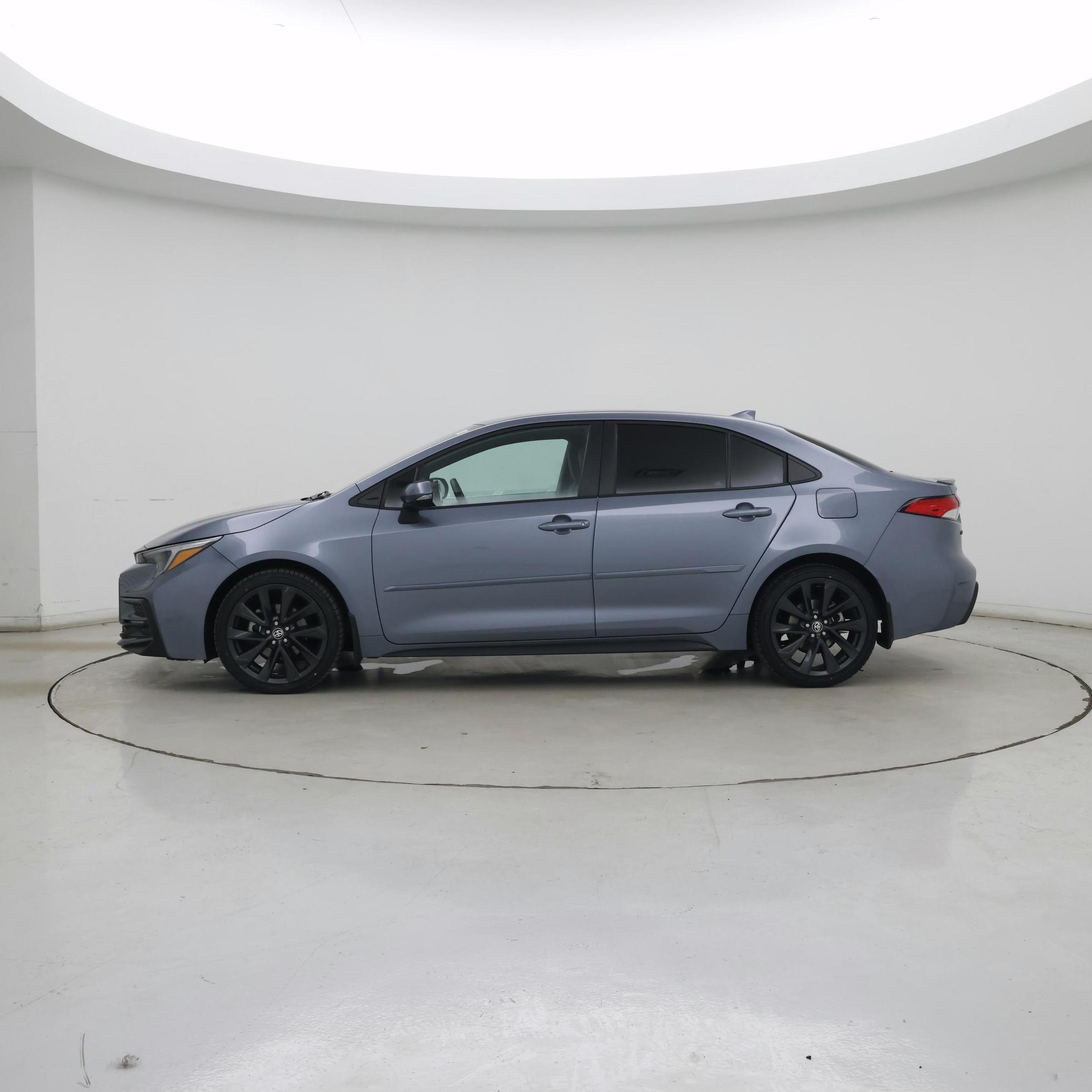 Thumbnail: 2023 Toyota Corolla - 3