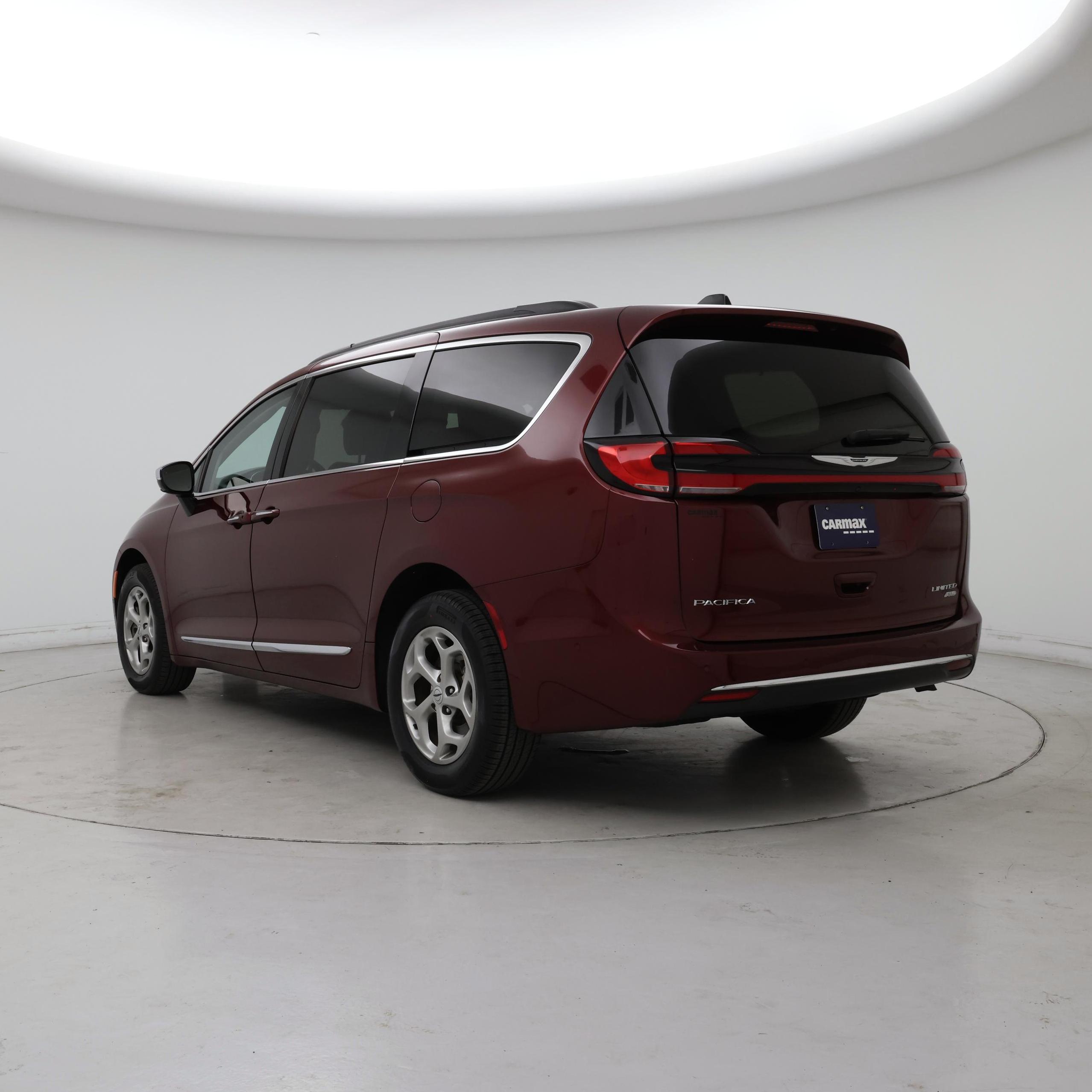 Thumbnail: 2023 Chrysler Pacifica - 2