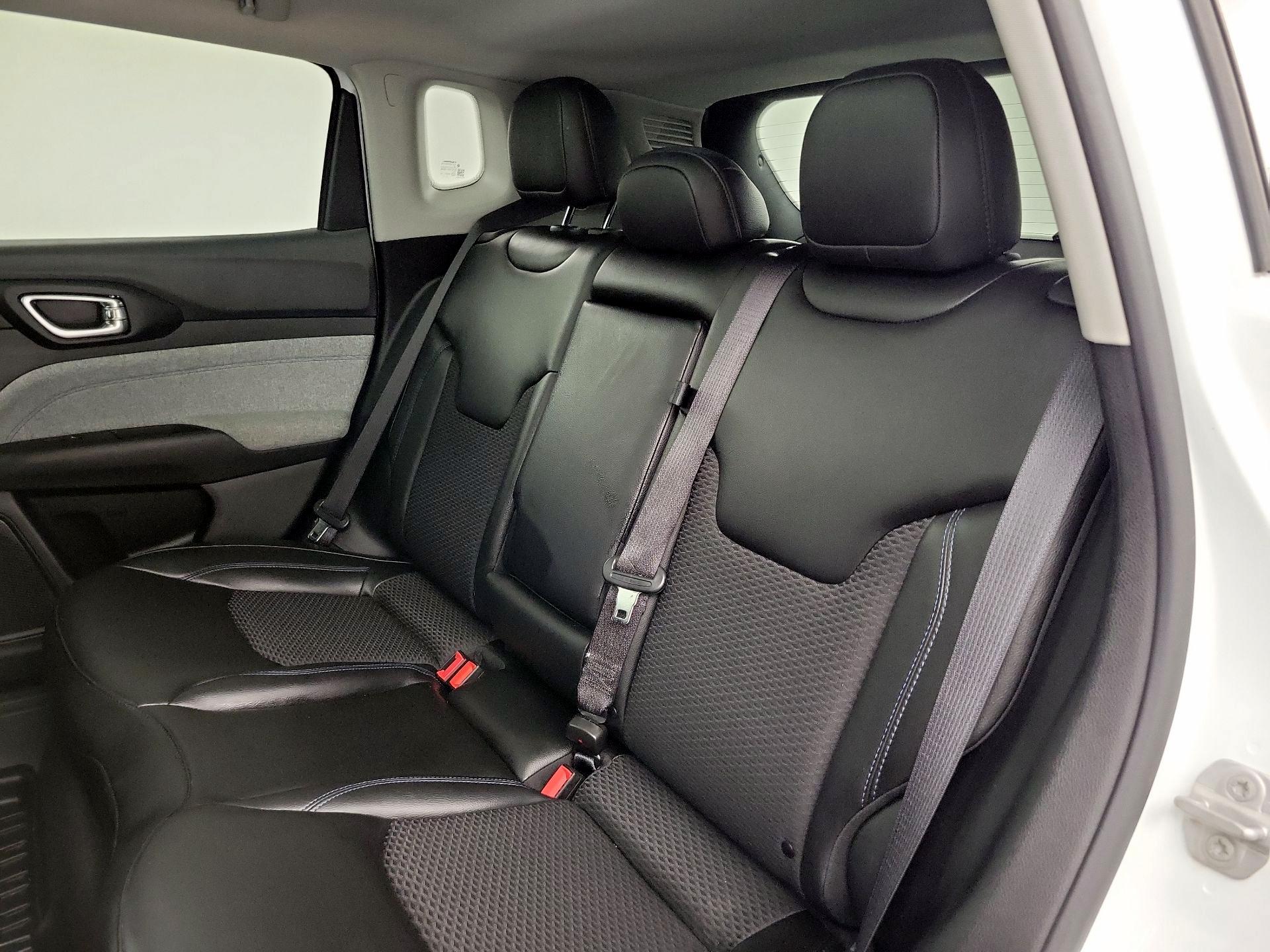 Thumbnail: 2022 Jeep Compass - 20